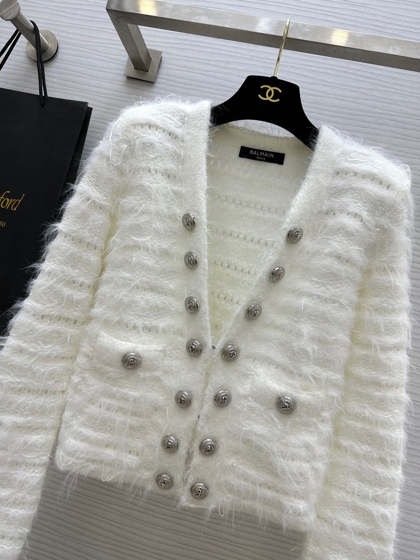 #BALMAI♡ 爆单款 重工编制名媛风外套 流苏感定制面料奢华精致 门襟定制金属扣细节感满满 合身剪裁