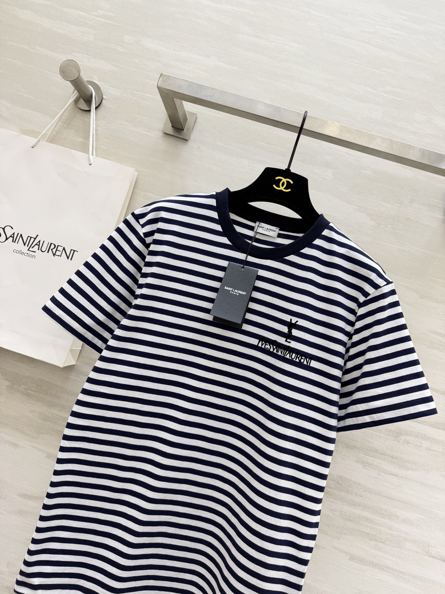 #ysl²⁶春夏新款 经典蓝白条纹短袖T恤 YSL刺绣🪡标 永不过时的松弛感 重磅纯棉上身软糯又有型 日