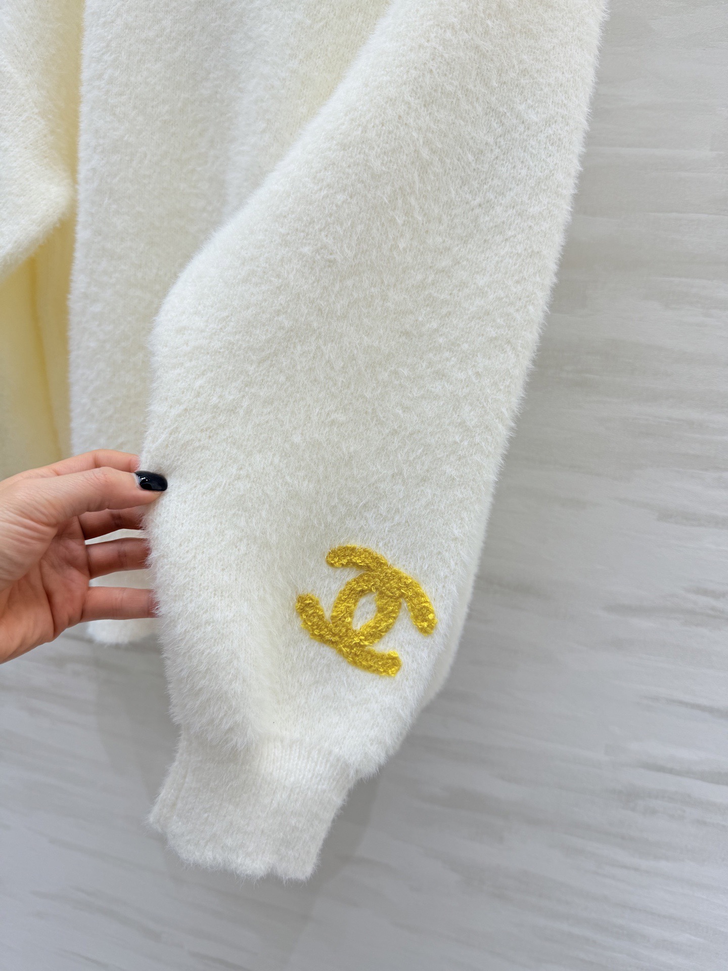 #Chane♡新款 环保水貂绒开衫外套 彩色logo点缀俏皮可爱 高品质定制 现货首发size：36/3