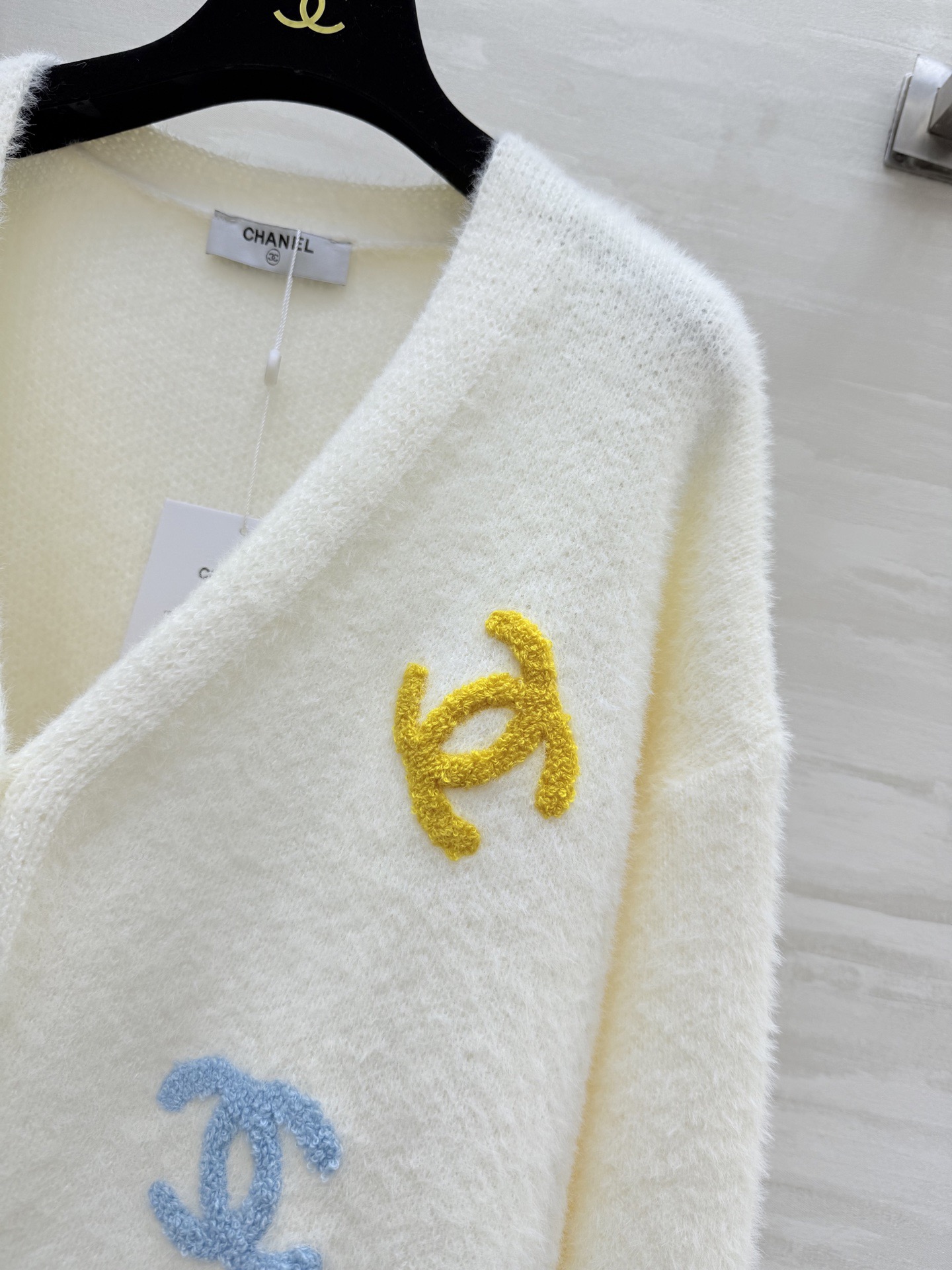 #Chane♡新款 环保水貂绒开衫外套 彩色logo点缀俏皮可爱 高品质定制 现货首发size：36/3