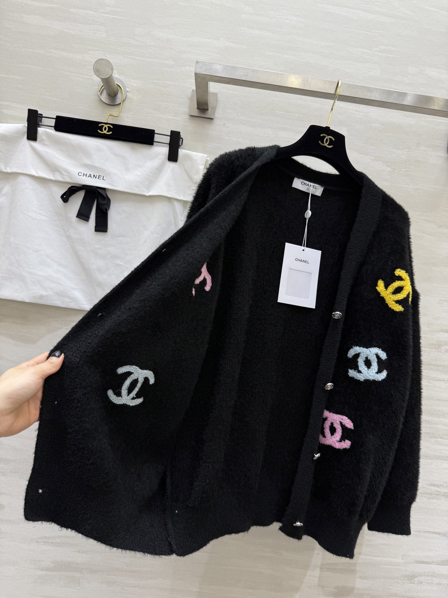 #Chane♡新款 环保水貂绒开衫外套 彩色logo点缀俏皮可爱 高品质定制 现货首发size：36/3