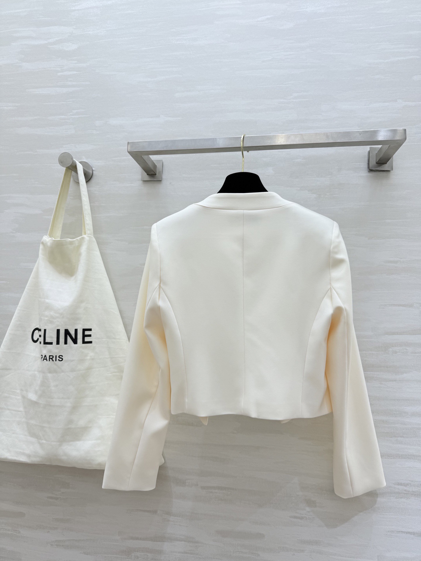 #Celin♡²⁶早春新款 双排金扣外套 高品质定制 现货首发size：S/M/L/XL（s码肩宽：38