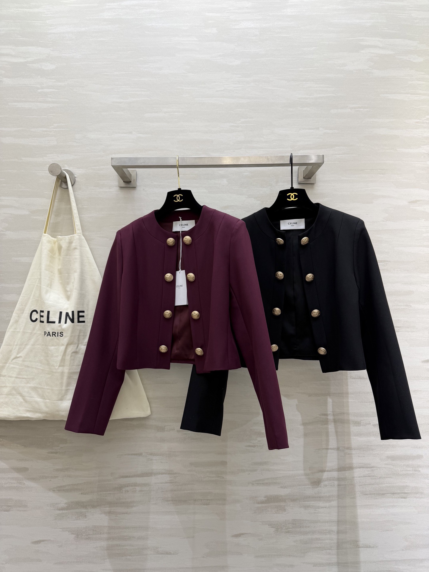 #Celin♡²⁶早春新款 双排金扣外套 高品质定制 现货首发size：S/M/L/XL（s码肩宽：38