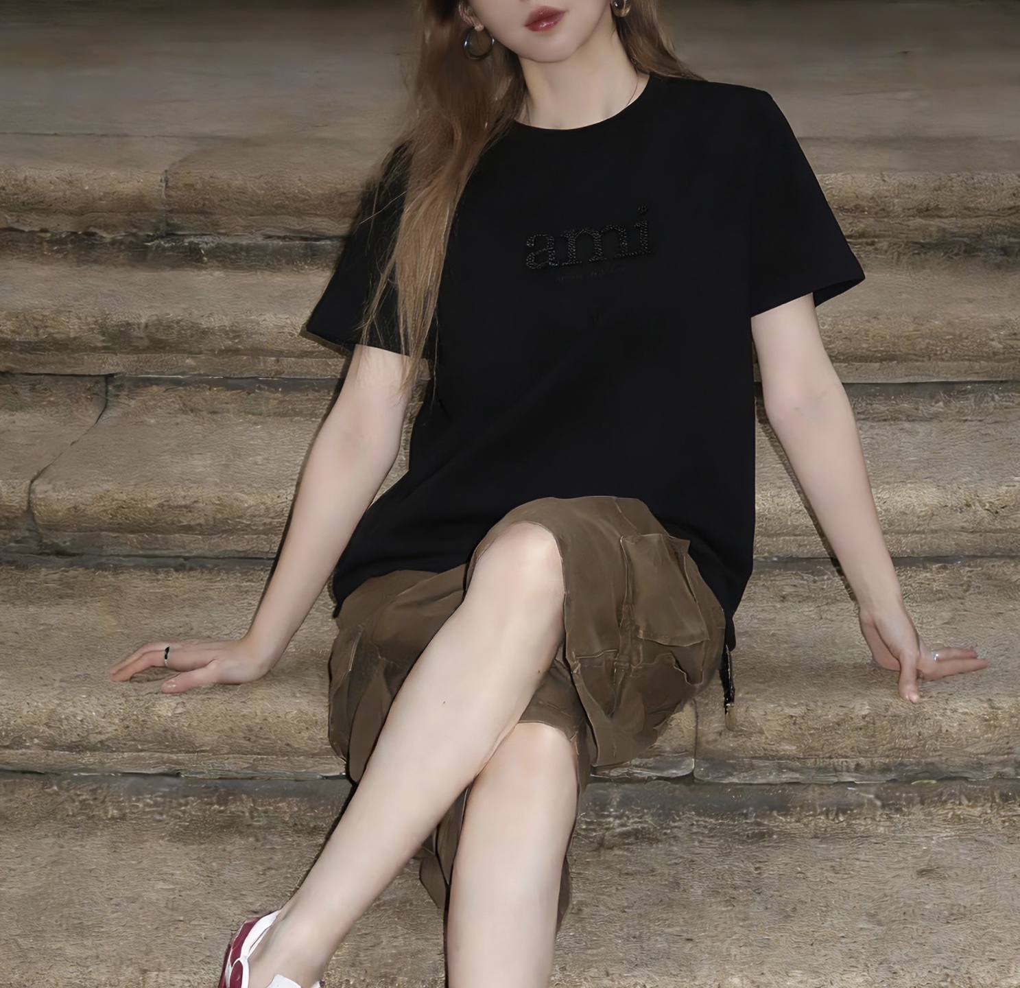 ✨ AMI 夏日调色盘已就位 ✨²⁶春夏新款 ami刺绣🪡钉珠短袖T恤白/黄/蓝/黑四色任选 基础款也能