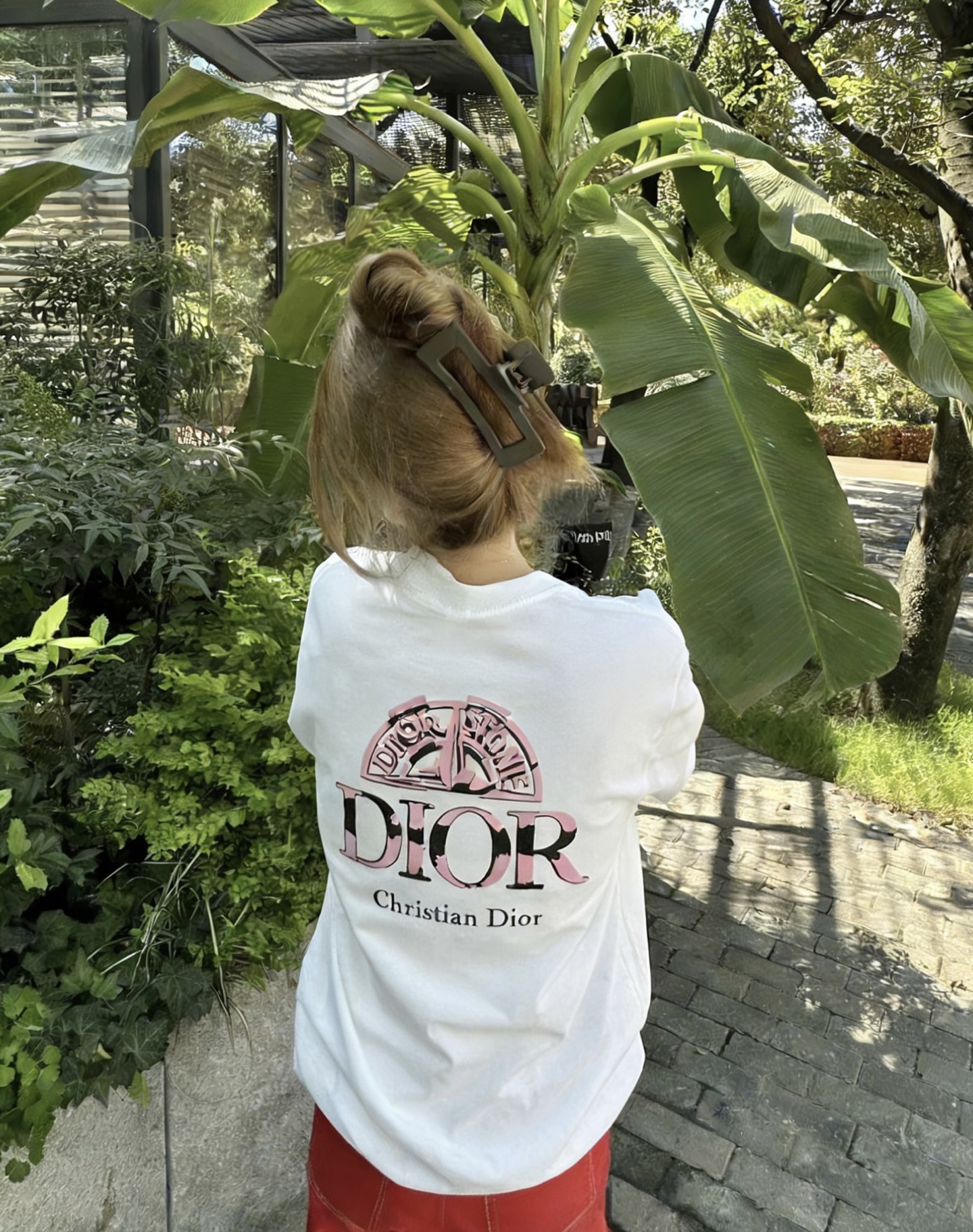 ✨ DIOR 限定美学｜把优雅穿在身上 ✨ 精致logo印花点缀极简T柔和亲肤纯棉面料，自带松弛贵气感粉