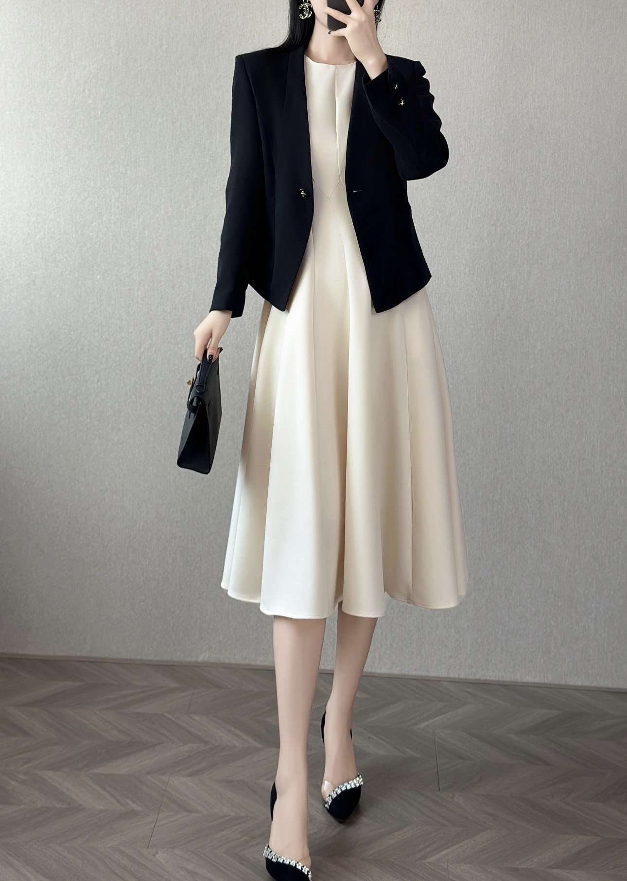 NO:736569,,,19860909,,,Women's clothing