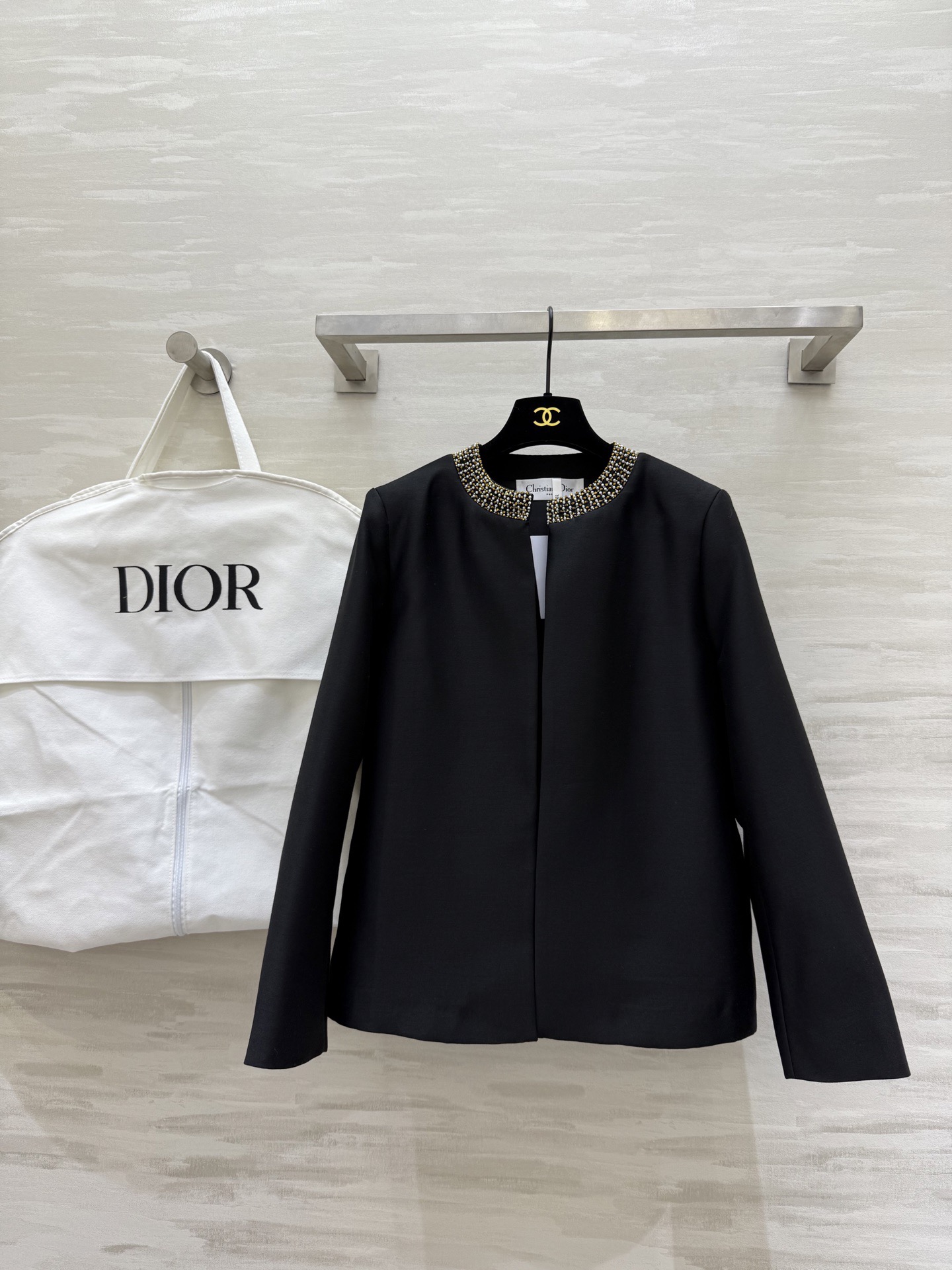 NO:736576,#DIO new silk wool jacket, high quality customization, available in stock first size S/M/L/XL (M size shoulder width 38, chest 100, length 62),, dior, jackets & coats,19860909#DIO新款 丝毛外套 高品质定制 现货首发sizeS/M/L/XL（M码肩宽38,胸围100,衣长62）,,dior,jackets & coats,,Women's clothing