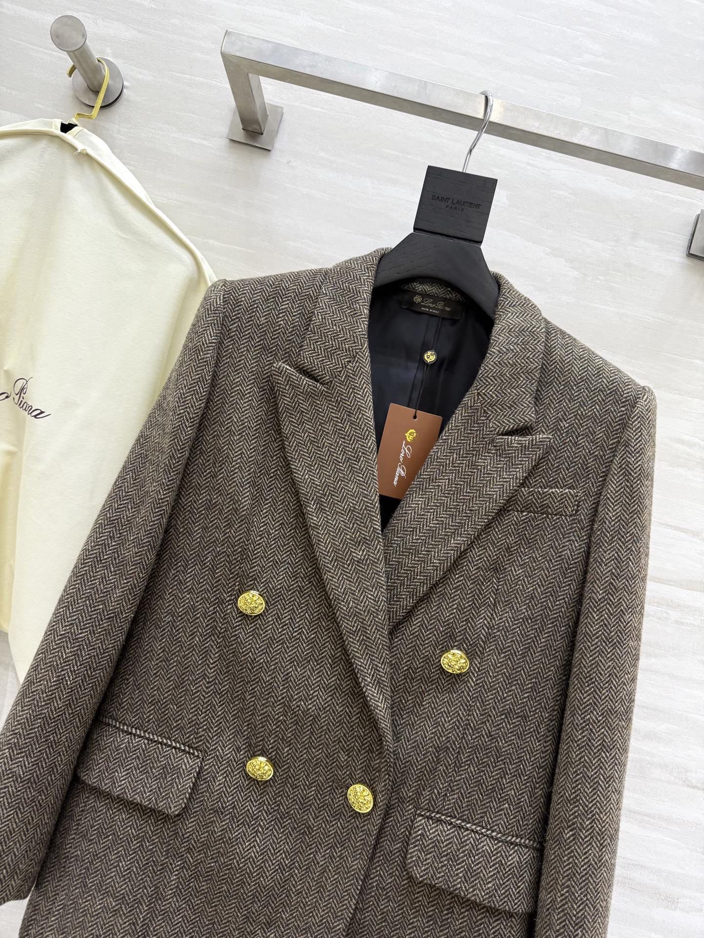 #Loro Pian♡新款 人字纹羊毛西装外套 高品质定制 现货首发size：S/M/L/XL（s码肩宽