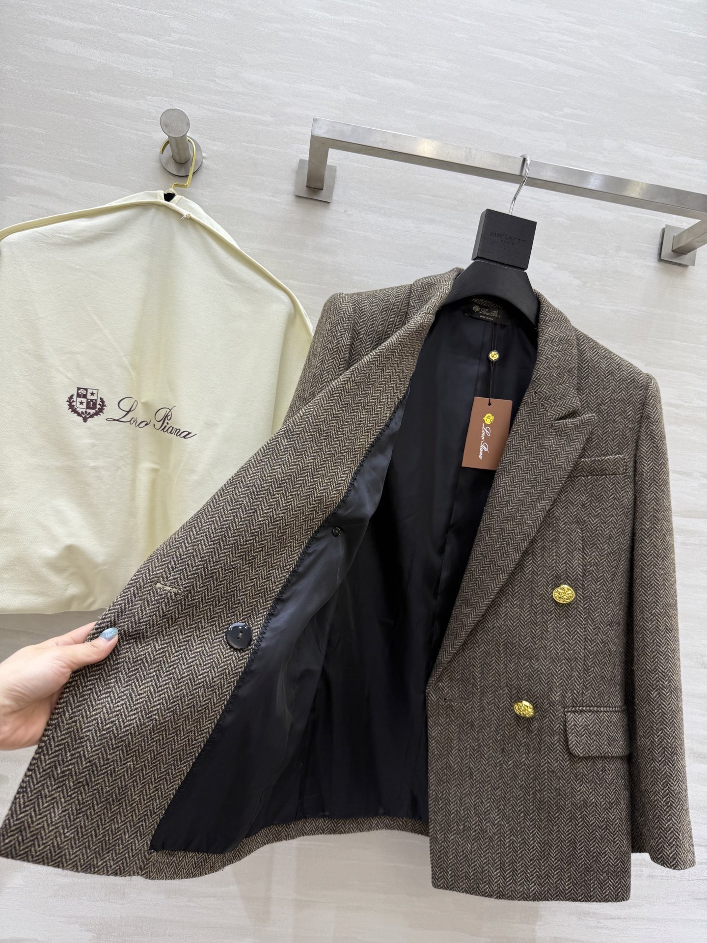 #Loro Pian♡新款 人字纹羊毛西装外套 高品质定制 现货首发size：S/M/L/XL（s码肩宽