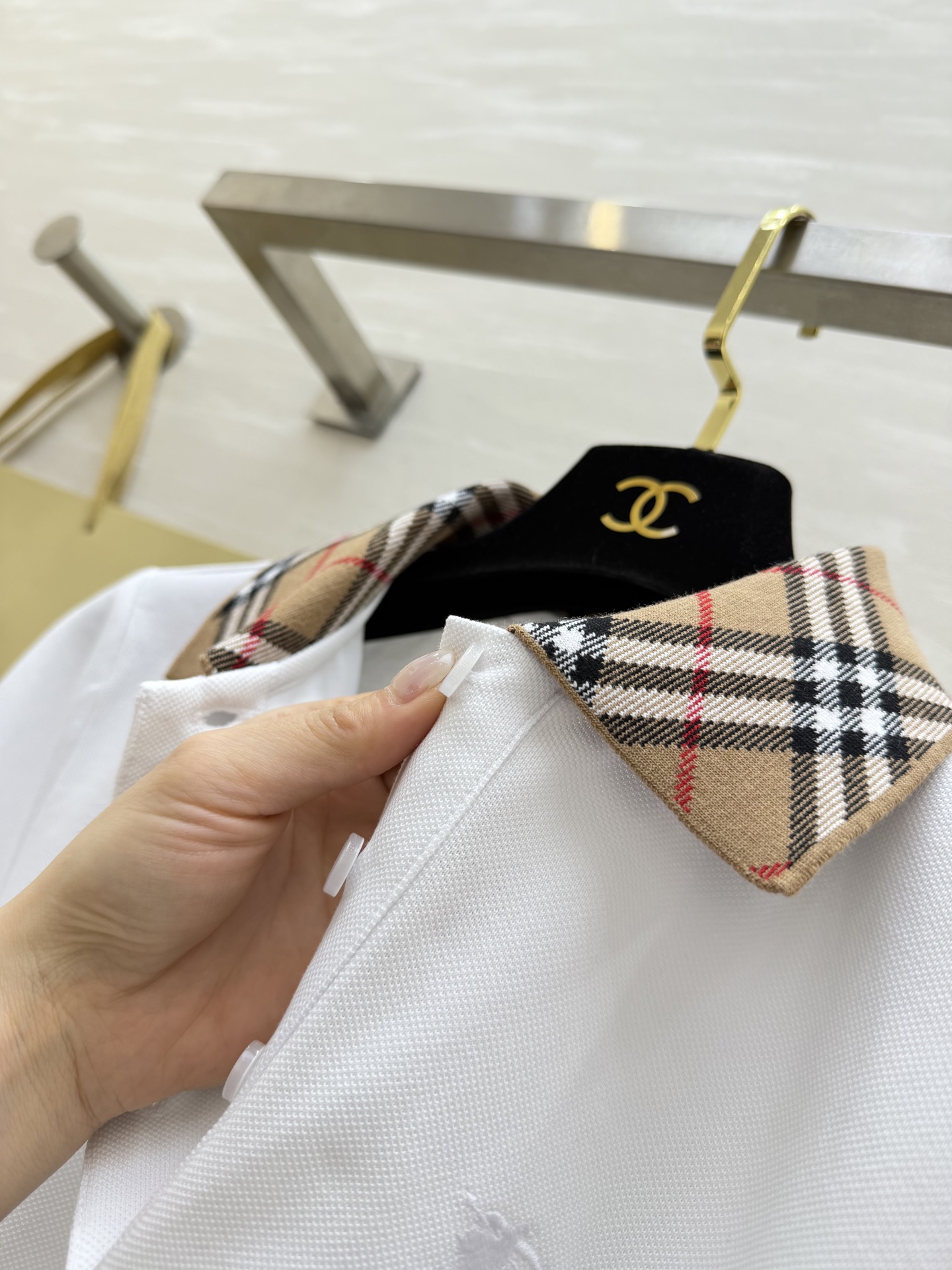 ▫️Burberr♡²⁶春夏新款▫️ 春天的第一件Polo衫，被问爆了！▫️ 三色可选，承包你整个春天的