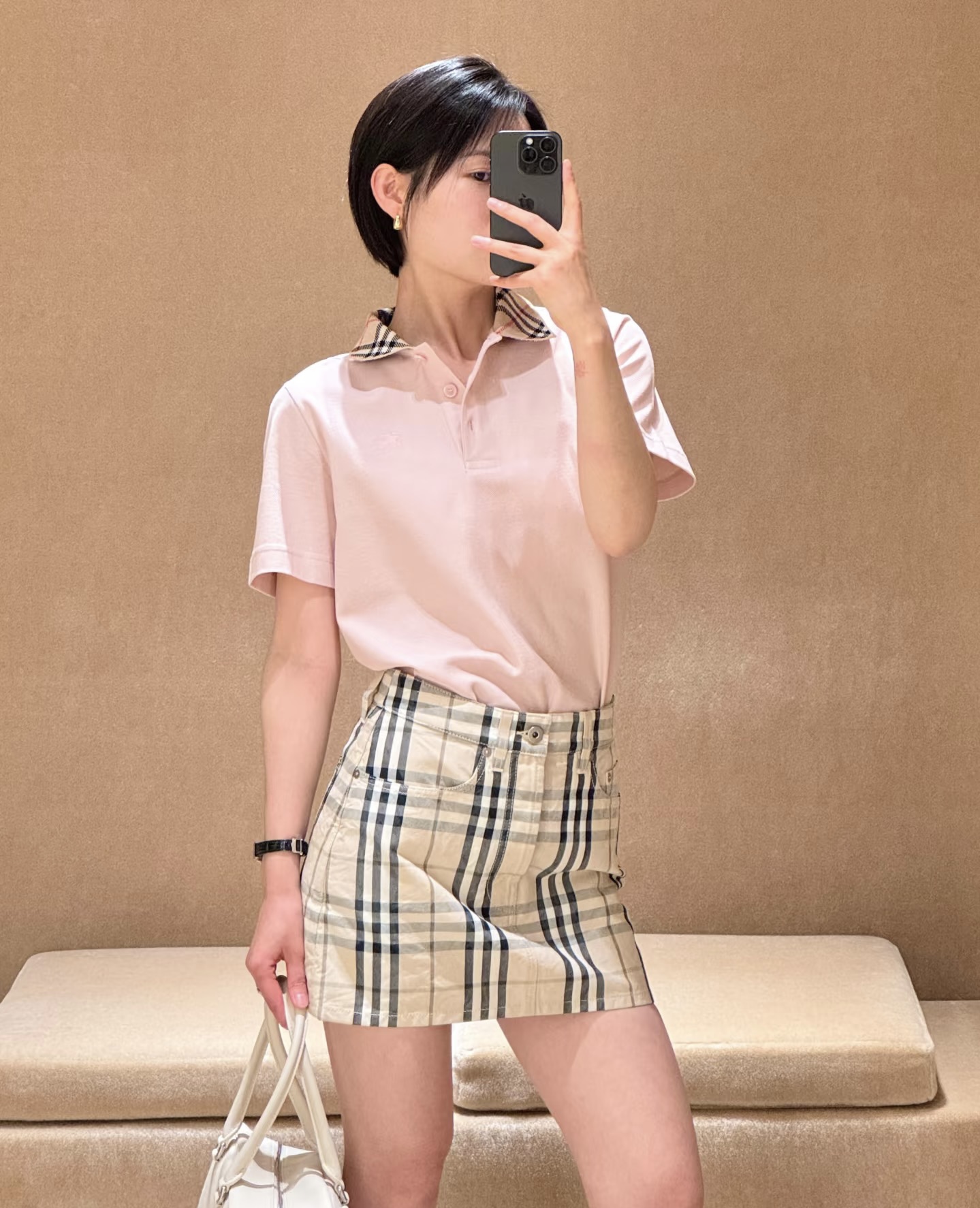 NO:736598,,,19860909,,,Women's clothing