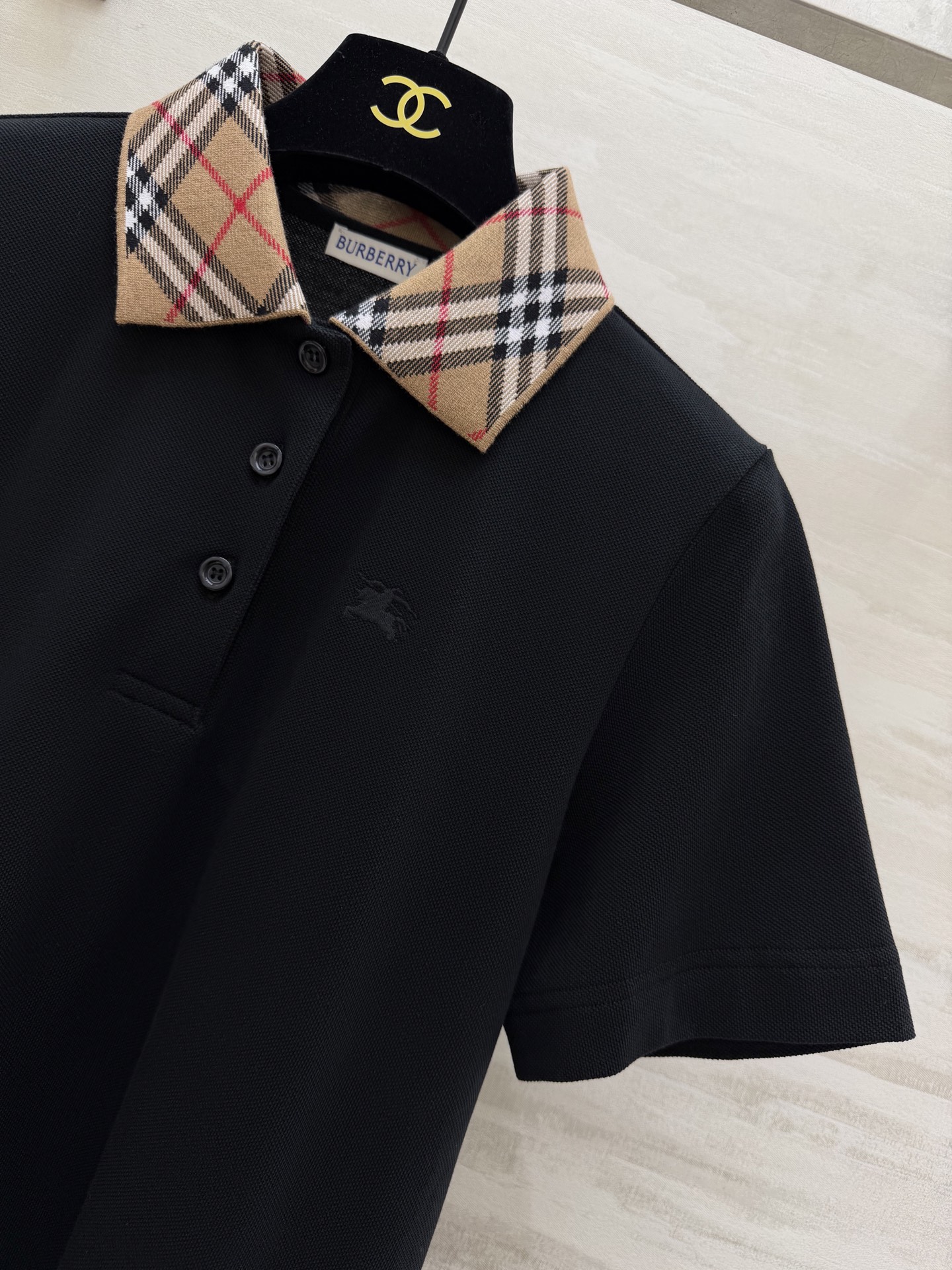 #Burberr♡²⁶春夏新款 翻领格纹polo短袖连衣裙 高品质 现货首发size：S/M/L/XL/