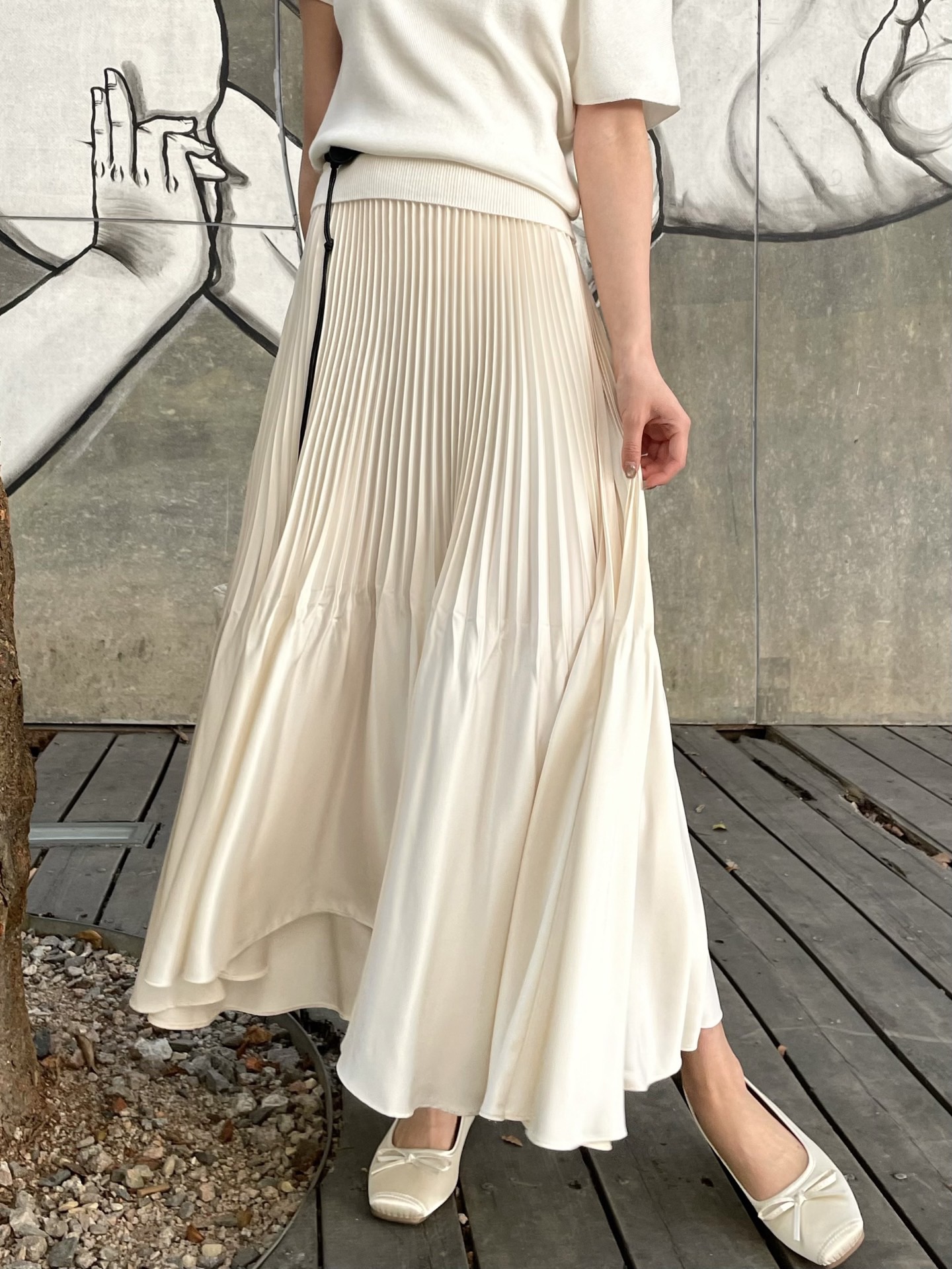 Saint Lauren♡²⁶春夏新款 ysl百褶半裙 定制醋酸混纺面料垂坠感与光泽度满分 裙摆层次丰富