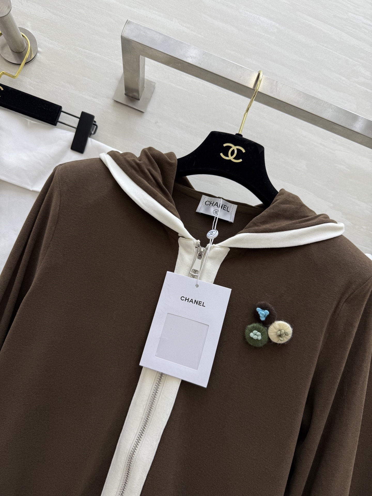 #Chane♡连帽外套➕背心长裙两件套羊毛套装 背心长裙修身显瘦 定制羊毛混纺面料亲肤舒适 高品质定制 