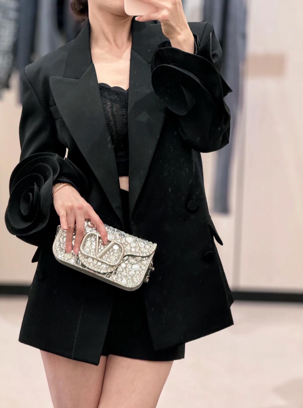 NO:736983,,,19860909,,,Women's clothing