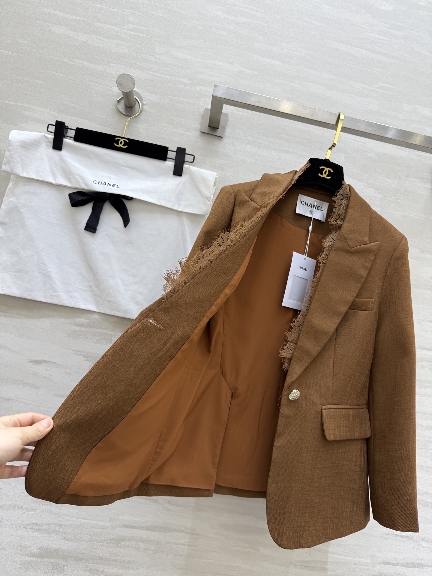 #Chane♡²⁶蕾丝拼接西装外套 定制醋酸亚麻面料 高品质定制 现货首发size：S/M/L/XL（s