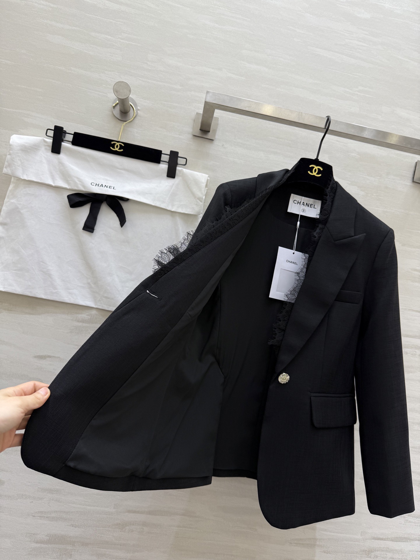 #Chane♡²⁶蕾丝拼接西装外套 定制醋酸亚麻面料 高品质定制 现货首发size：S/M/L/XL（s