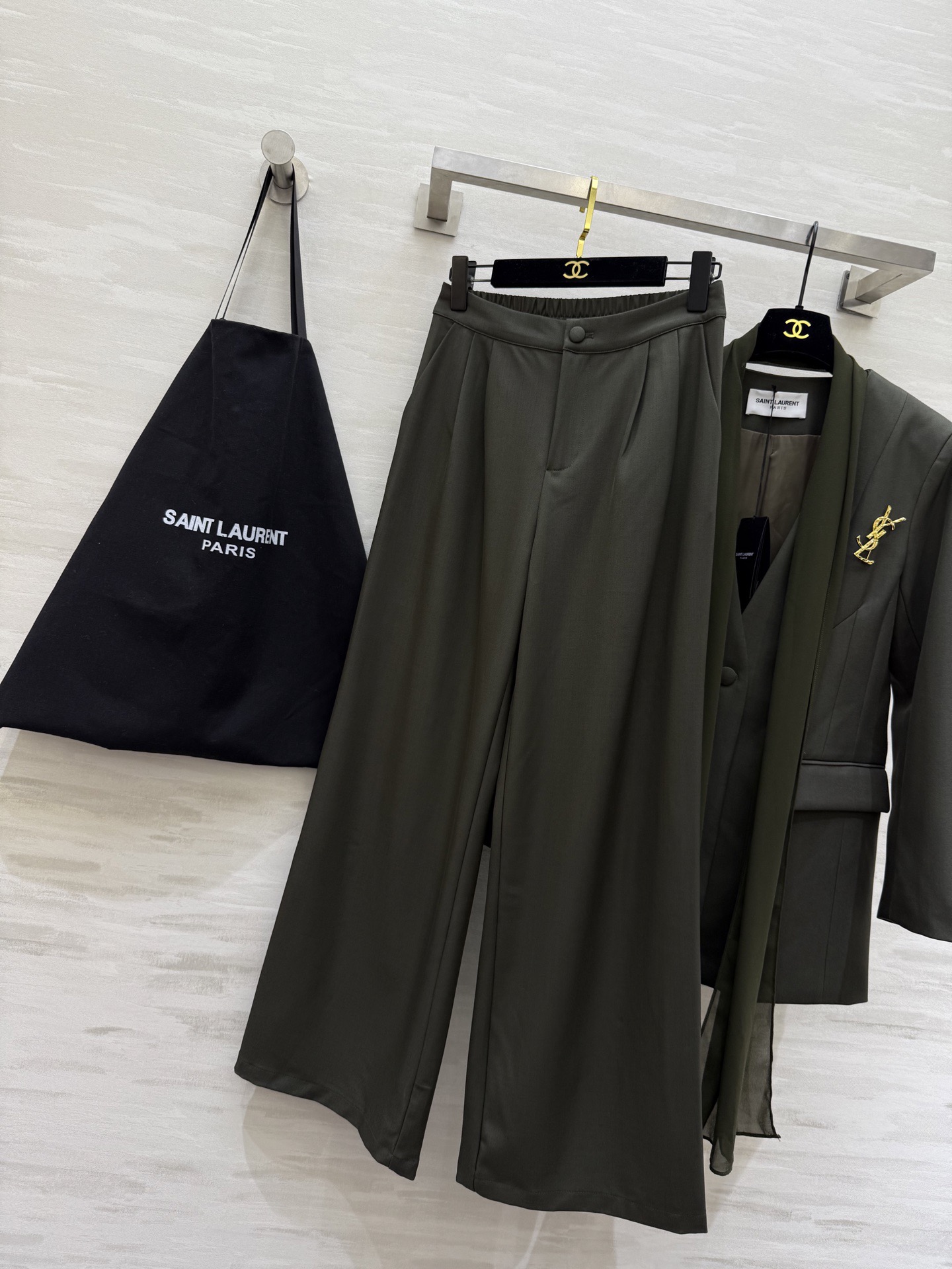 #ysl²⁶新款西装套装 高品质定制 现货首发size：S/M/L/XL（s码肩宽：40，胸围：98，衣