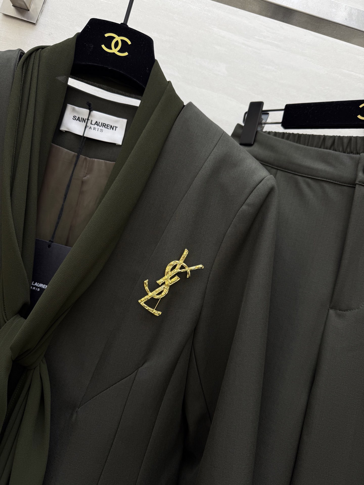 #ysl²⁶新款西装套装 高品质定制 现货首发size：S/M/L/XL（s码肩宽：40，胸围：98，衣