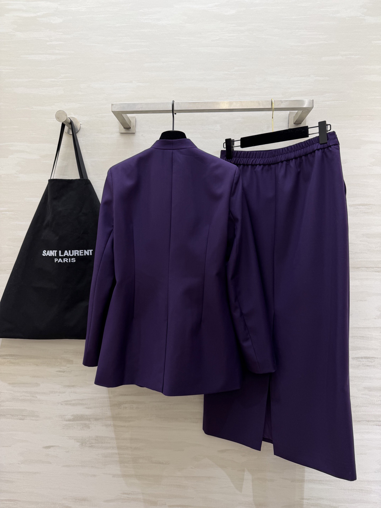 #ysl²⁶新款 精纺羊毛混纺西装套装裙 无领剪裁高级大气 细节超精致 高腰半身裙拉长身材比例 干练优雅