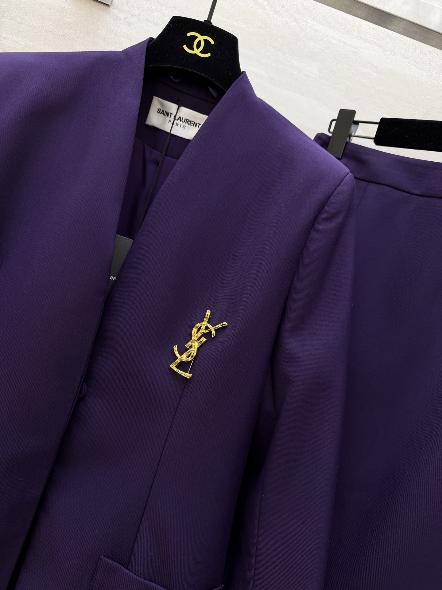 #ysl²⁶新款 精纺羊毛混纺西装套装裙 无领剪裁高级大气 细节超精致 高腰半身裙拉长身材比例 干练优雅