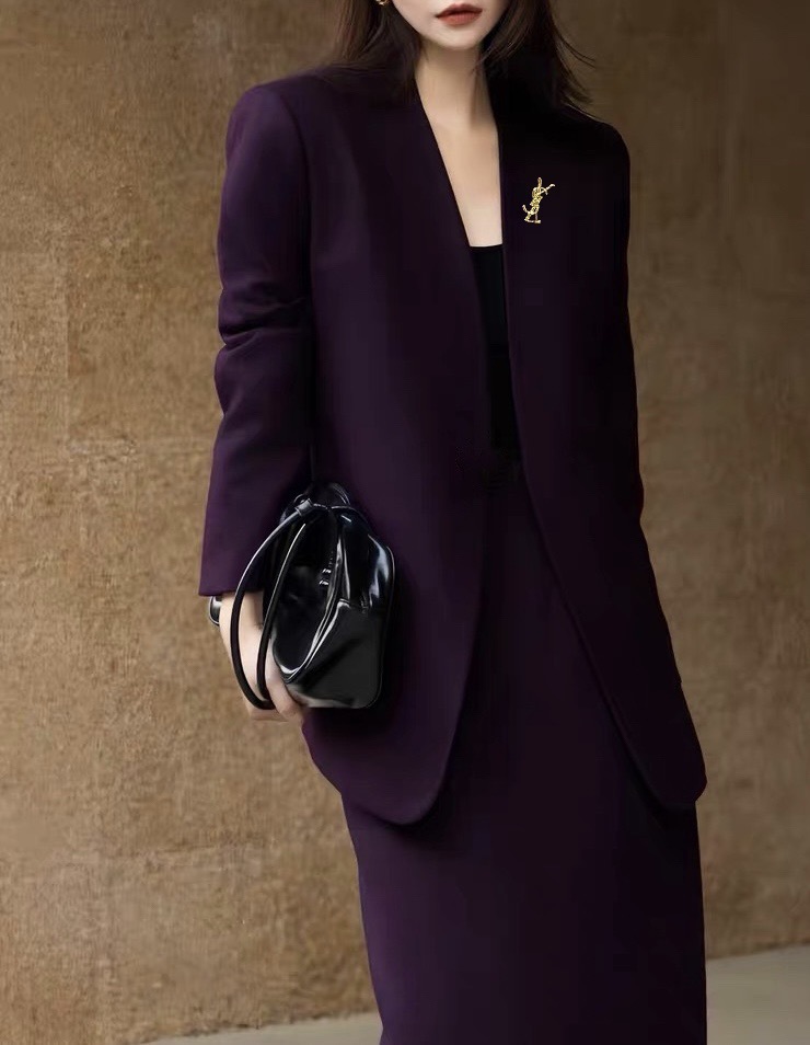 NO:737272,,,19860909,,,Women's clothing