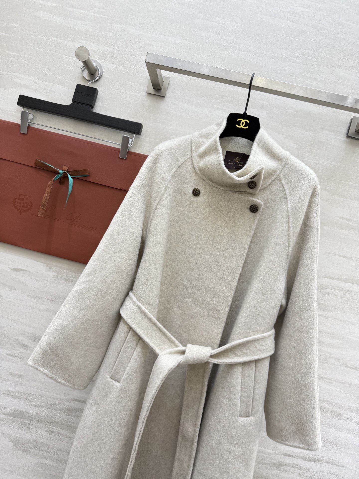 #Loro Pian♡🉐️389‼️‼️‼️阿尔巴卡羊驼毛双面呢大衣外套 高品质定制 现货首发size：