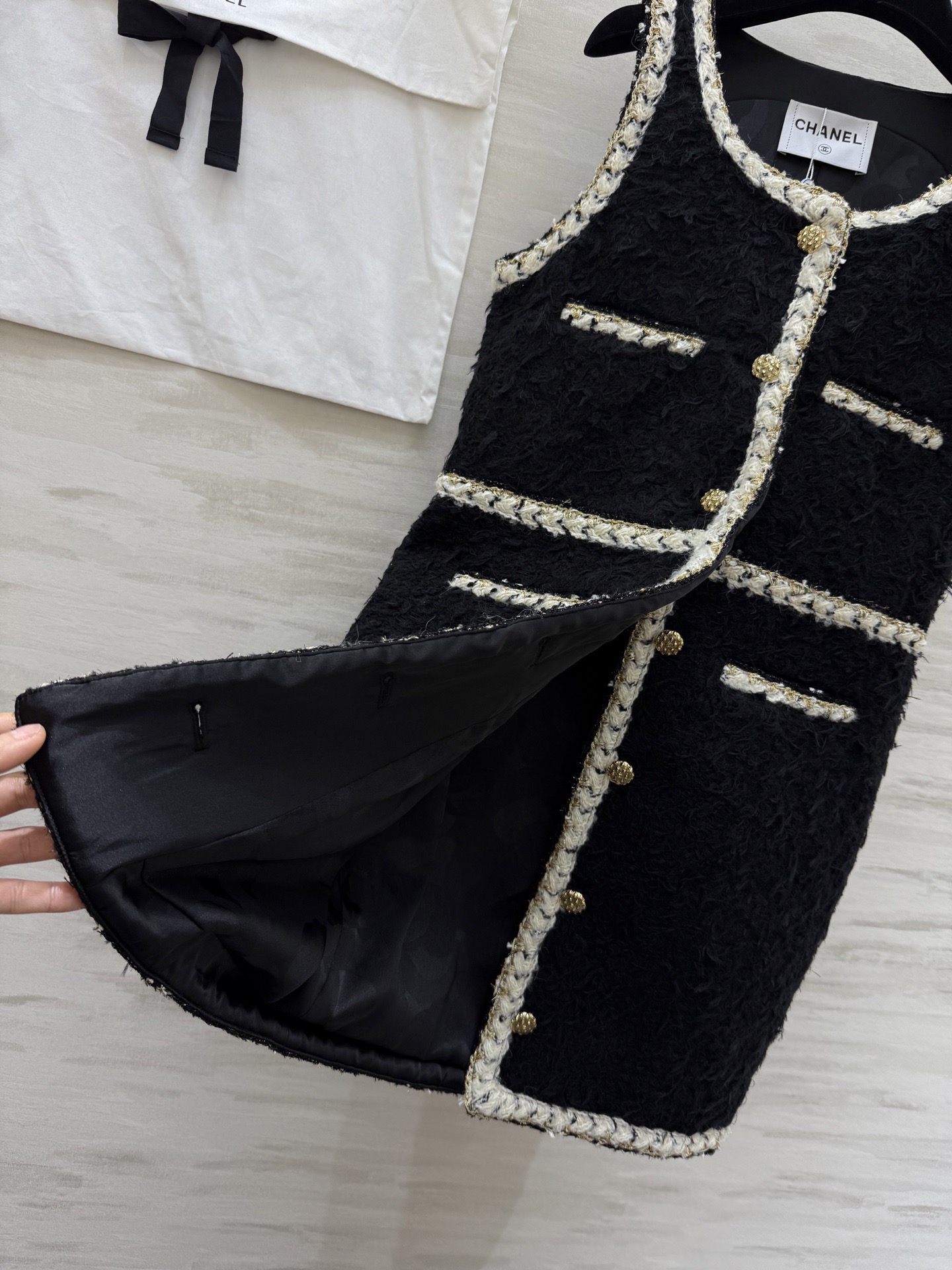 #Chane♡最美背心裙 千金感 重工长毛小香风面料 高品质定制 现货首发size：S/M/L（s码胸围