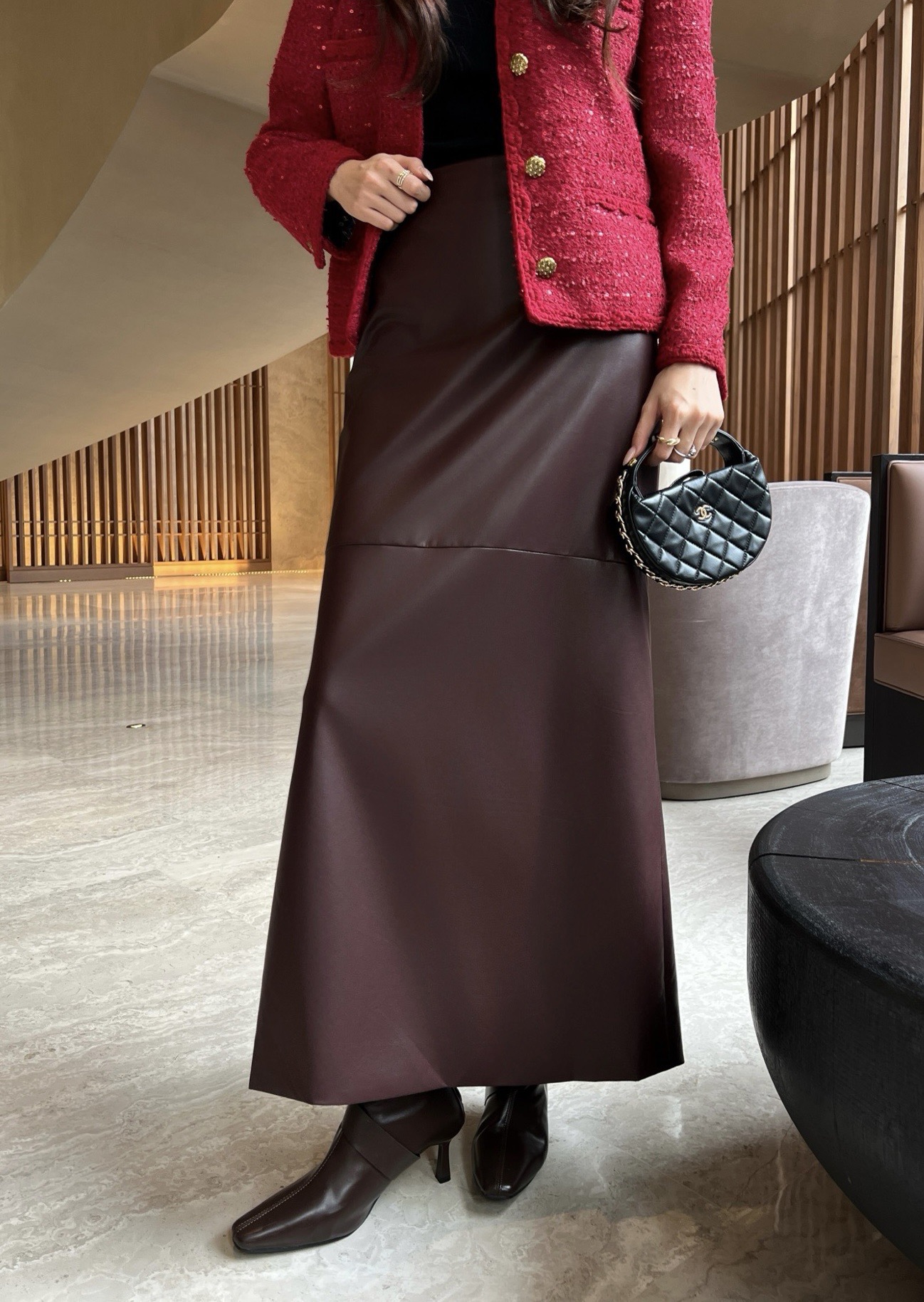 #Brunello Cucinell♡²⁶新款 环保蛋白皮半裙 咖色温柔复古 黑色酷飒百搭 版型巨正 直