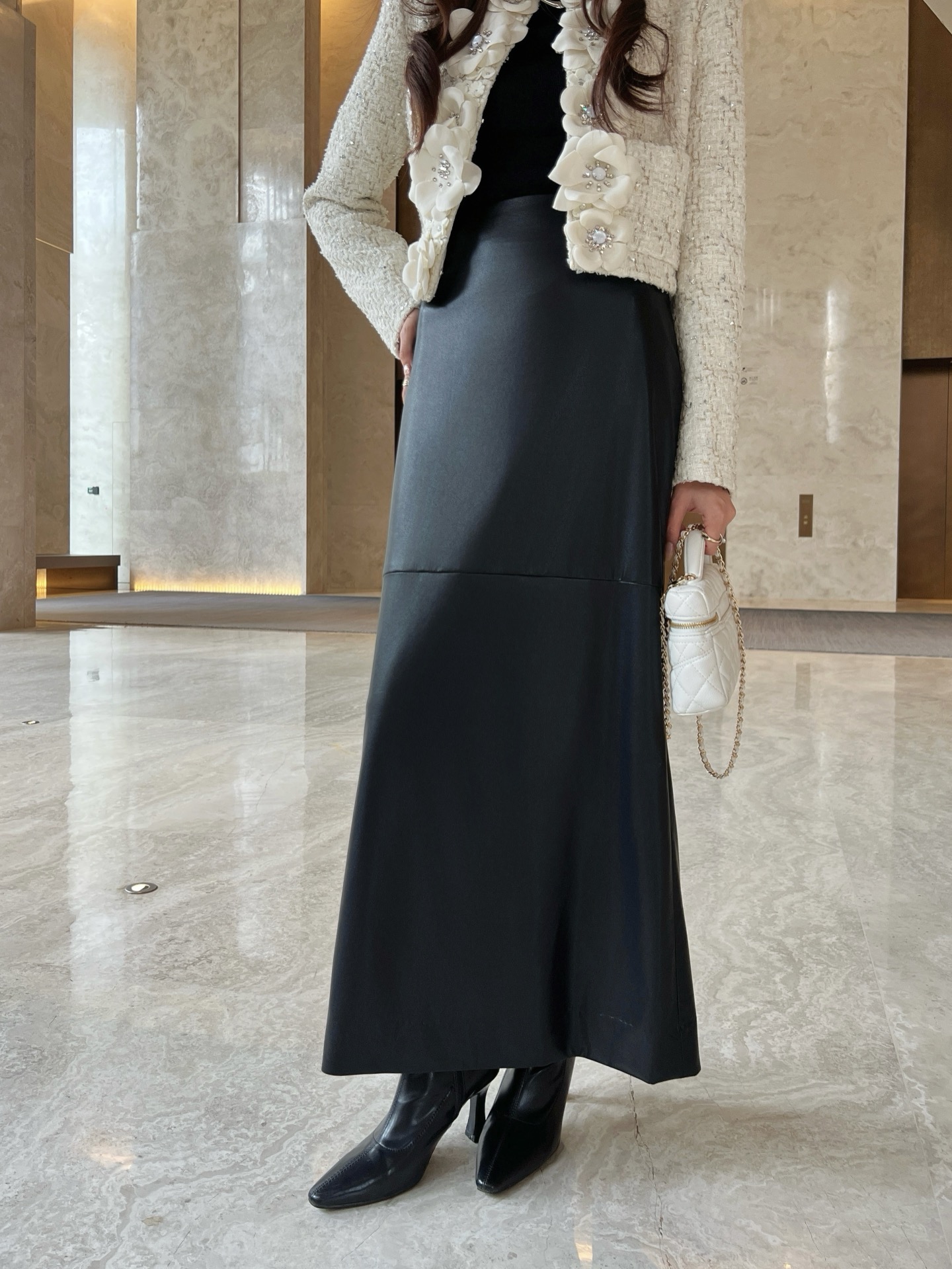 #Brunello Cucinell♡²⁶新款 环保蛋白皮半裙 咖色温柔复古 黑色酷飒百搭 版型巨正 直