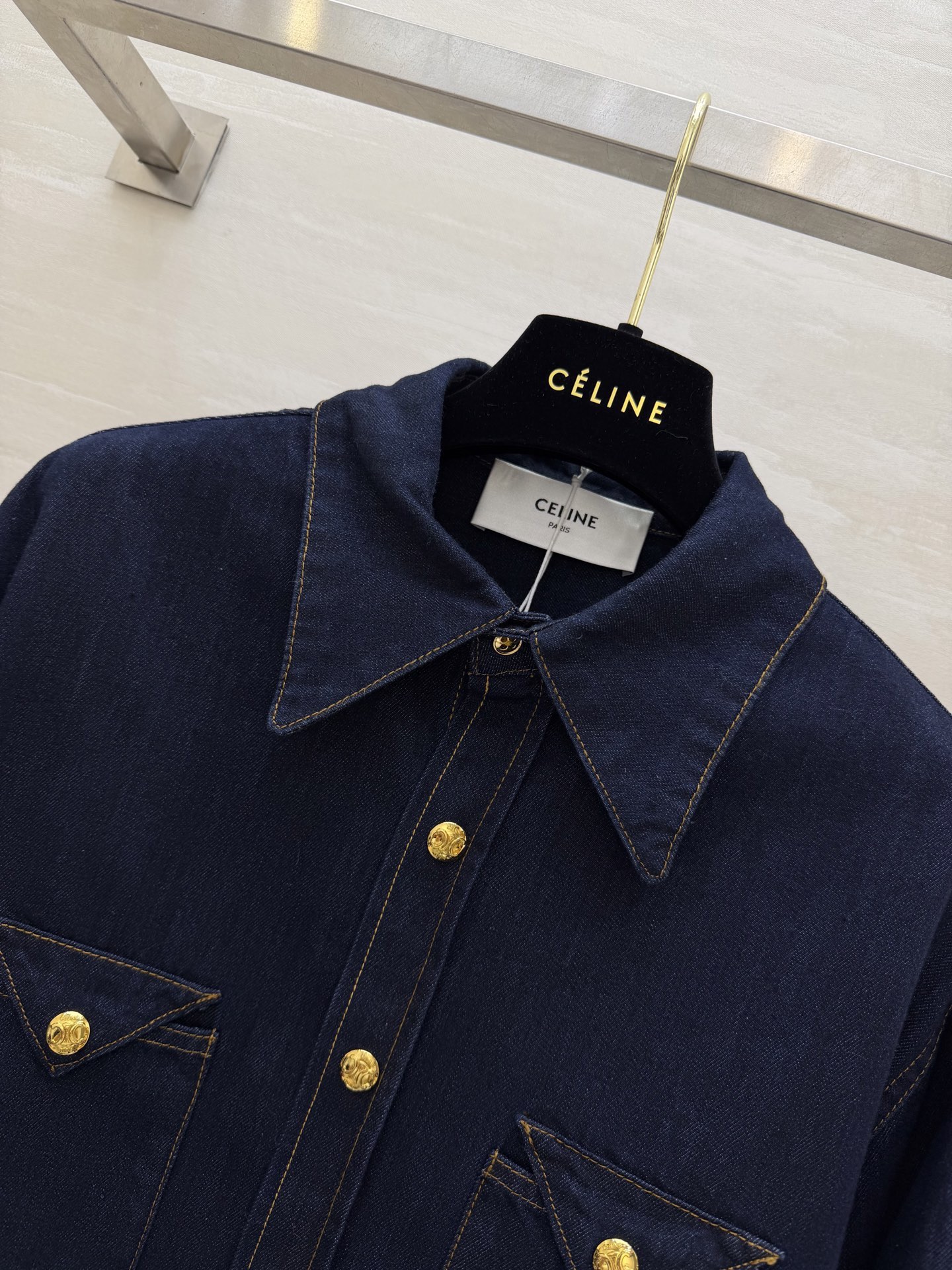 #Celin♡²⁶新款 丹宁牛仔衬衣 高品质定制 现货首发size：S/M/L（s码肩宽：47，胸围：1