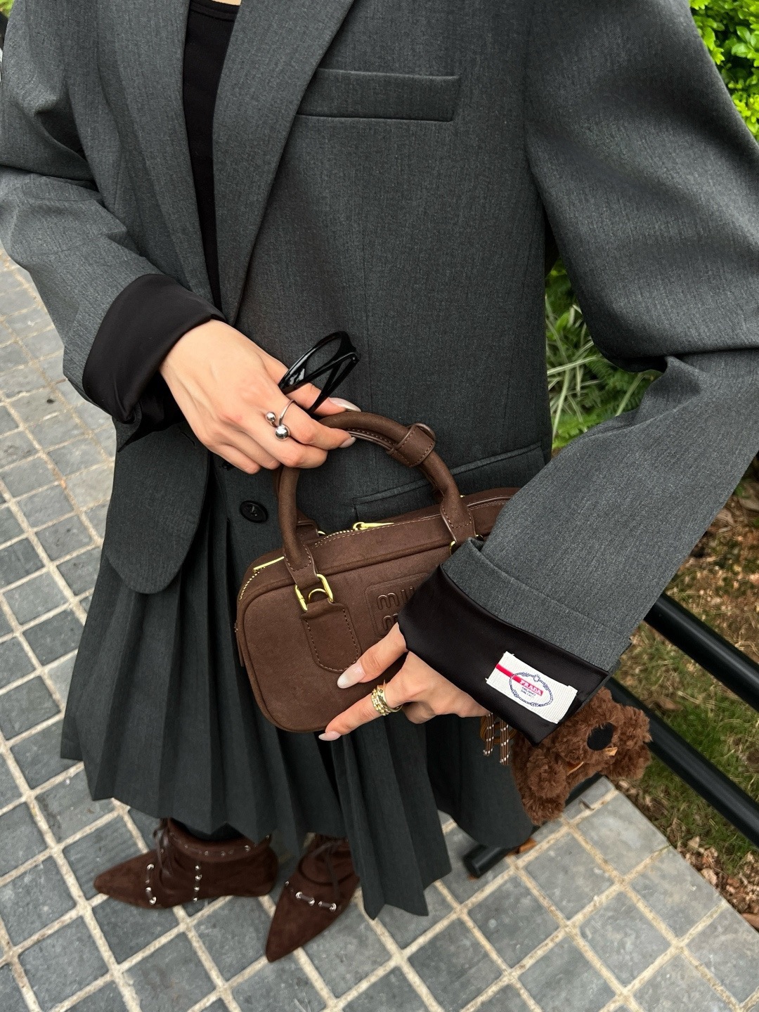 NO:737234,,,19860909,,,Women's clothing