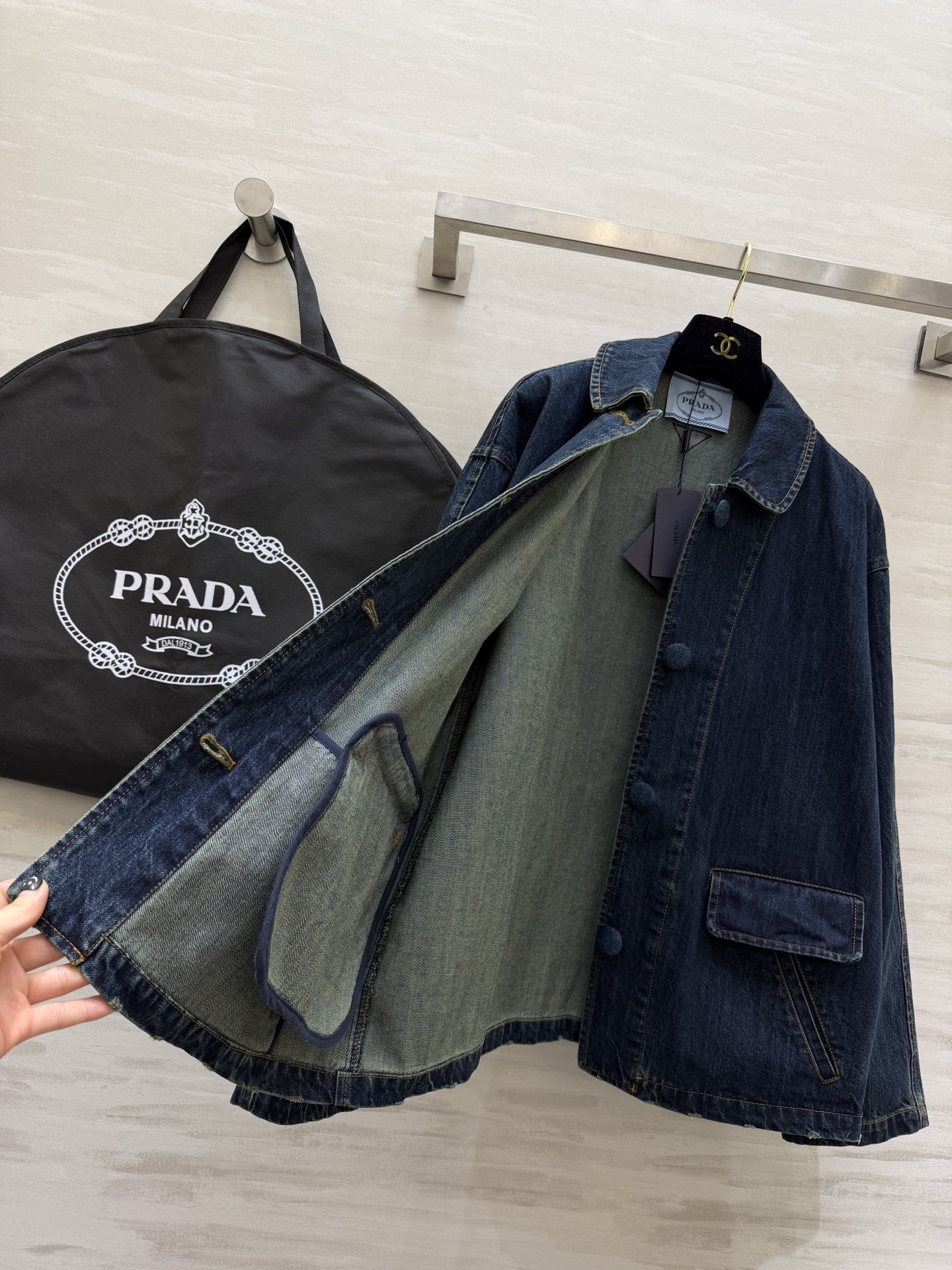 #Prad♡²⁶新款 复古甜心风牛仔外套 高品质定制 现货首发size：S/M/L（s码肩宽：50，胸围