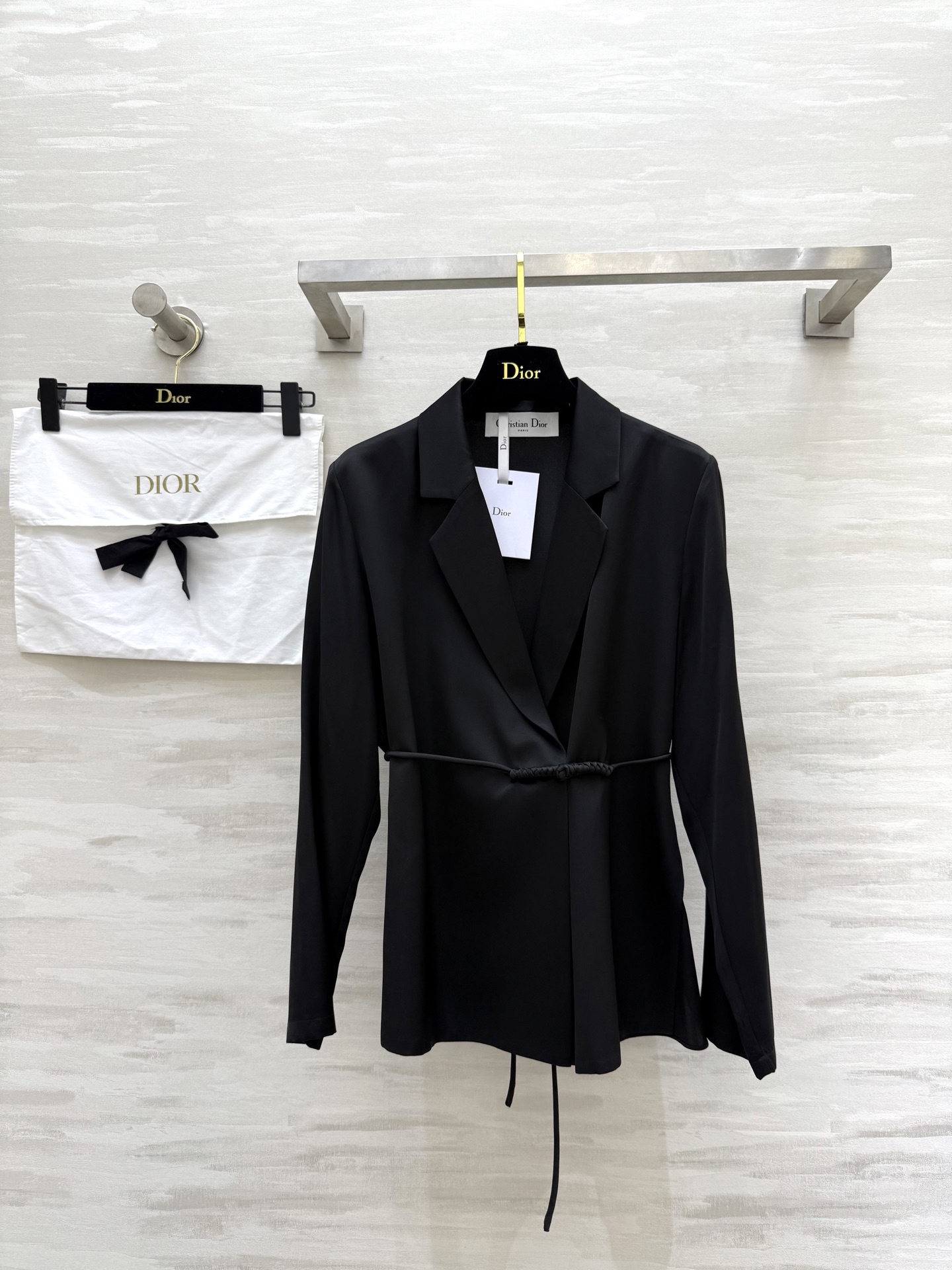 NO:737347,#DIO Early Spring New Style New Chinese Style Silk Suit Jacket High Quality Customized Available Now Available SizeS/M/L/XL (S Size Shoulder Width 36, Bust 100, Clothes Length 62),, dior, jackets & coats, business suit, real silk,19860909#DIO早春新款 新中式真丝西装外套 高品质定制 现货首发sizeS/M/L/XL（s码肩宽36,胸围100,衣长62）,,dior,jackets & coats,business suit,real silk,,Women's clothing