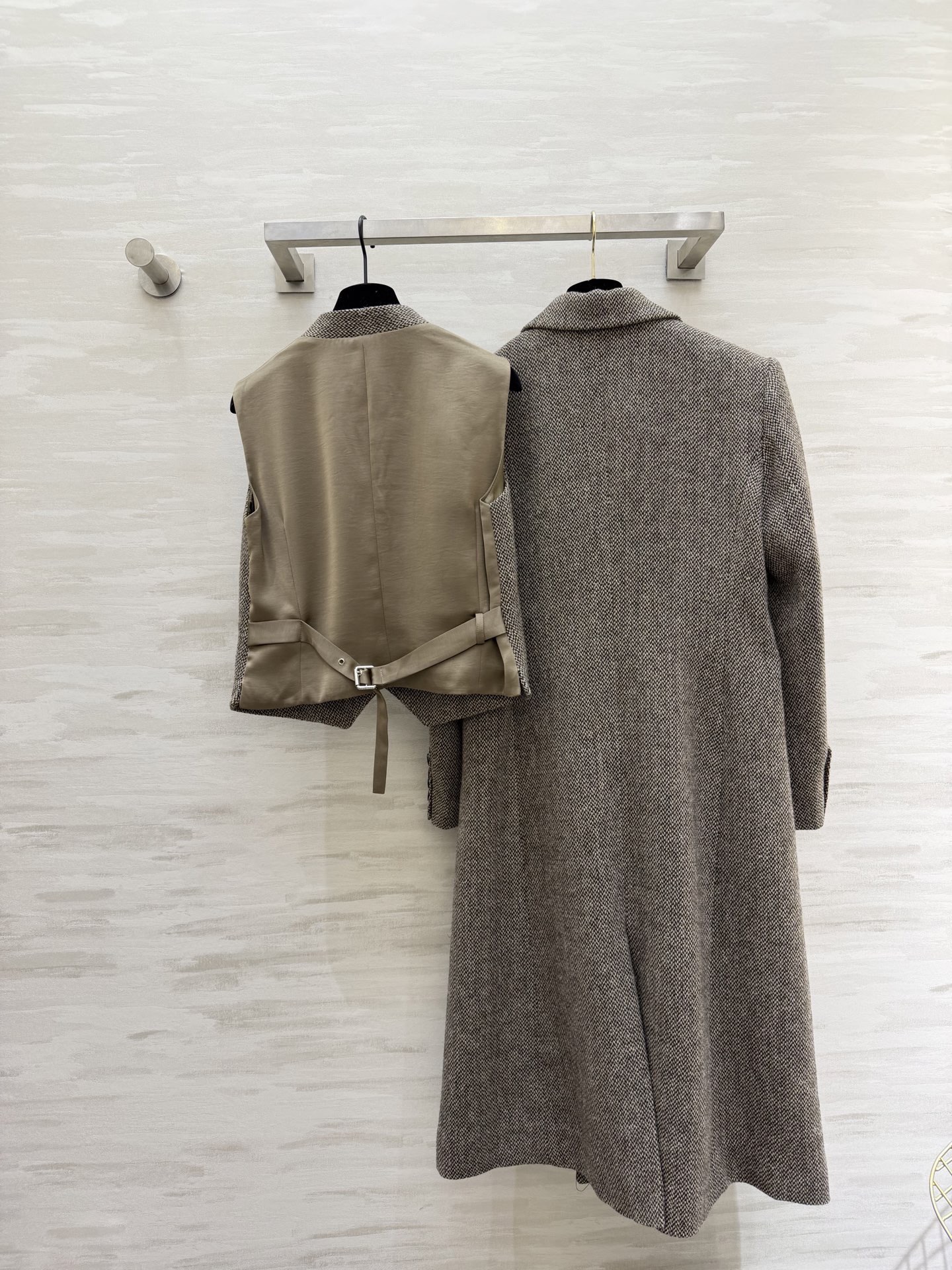 #Maxmar♡²⁶新款 羊毛混纺两件套大衣 马甲➕西装式翻领大衣 摩登时髦 飒爽帅气！高品质定制 现货