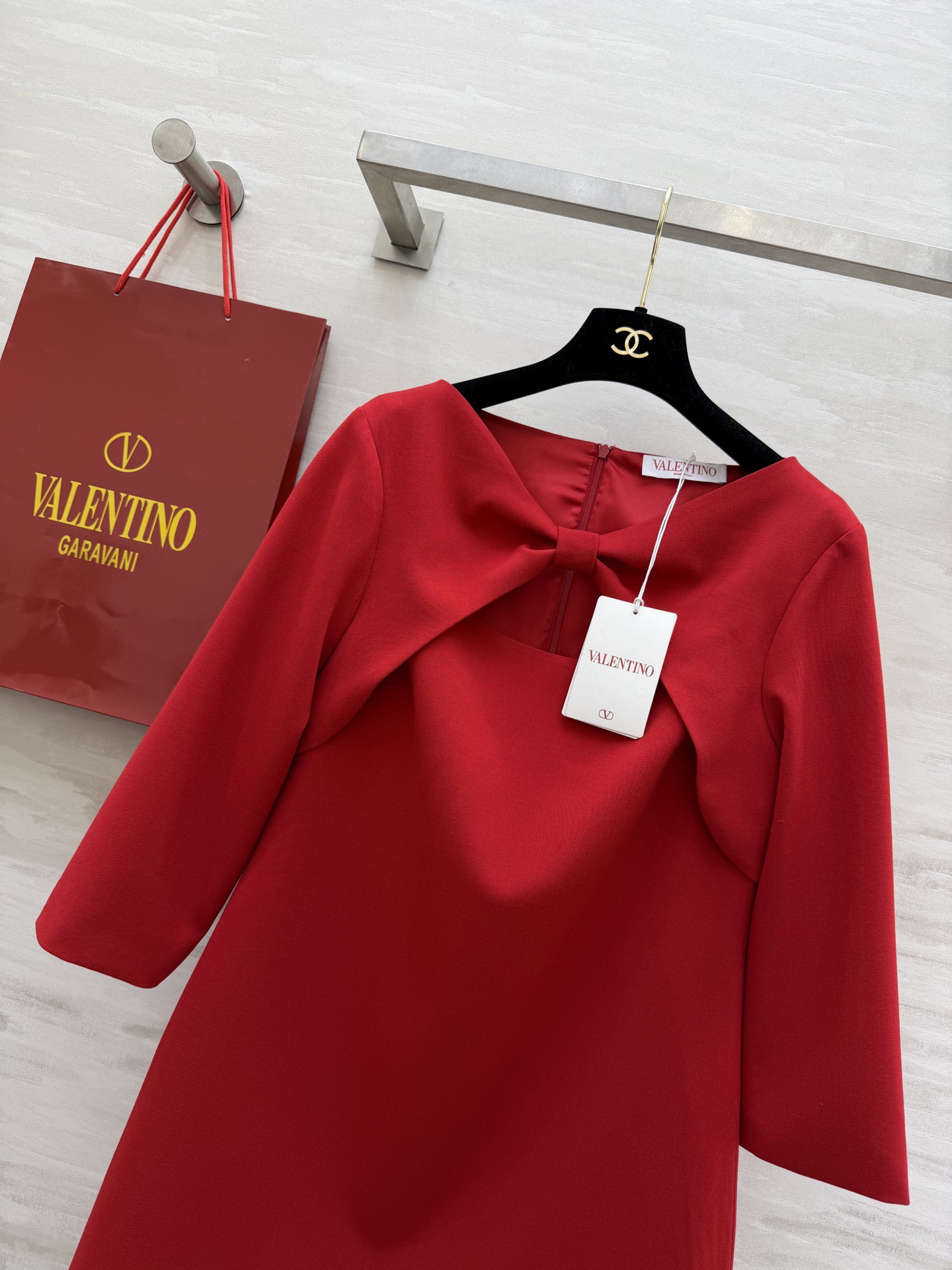 #Valentin♡²⁶拼色连衣裙 领口大蝴蝶结设计优雅又复古✨ 剪裁修身 七分袖设计 春夏穿超合适！配