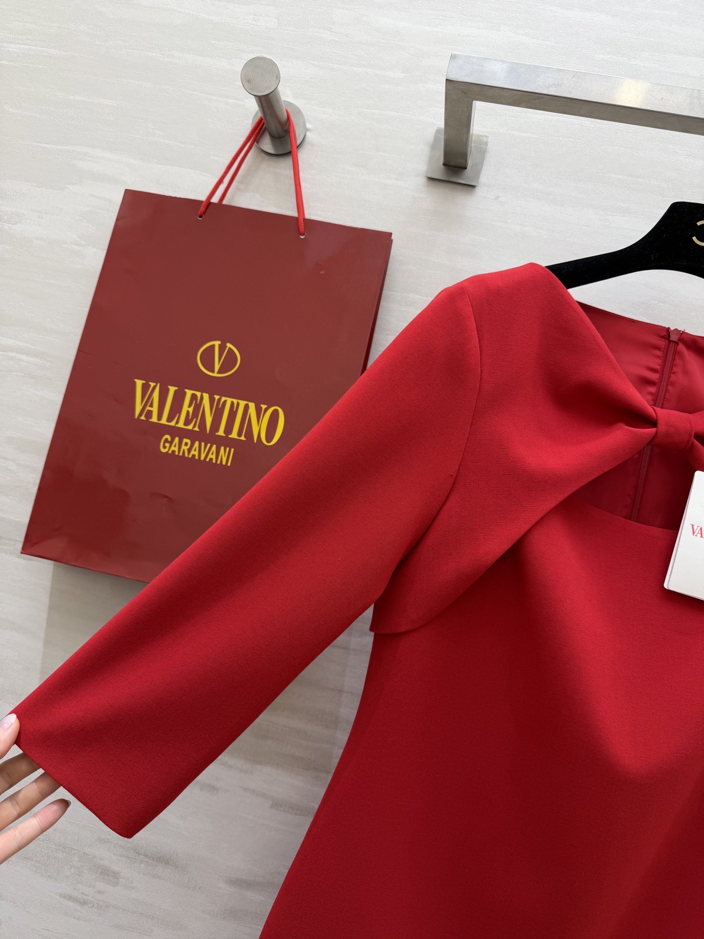 #Valentin♡²⁶拼色连衣裙 领口大蝴蝶结设计优雅又复古✨ 剪裁修身 七分袖设计 春夏穿超合适！配