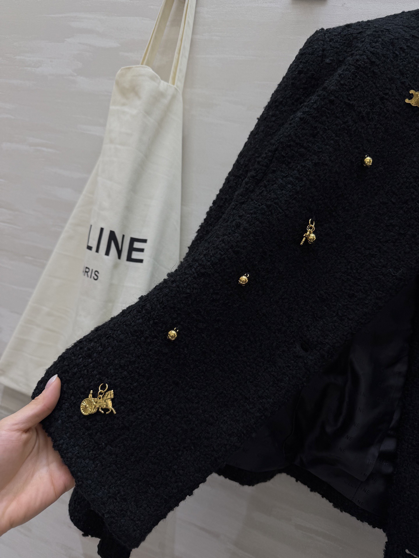#CELIN♡ 刘诗诗同款 凯旋门系列 羊绒夹克外套黑色山羊绒混纺柔软又舒适 开模金色凯旋门Logo纽扣