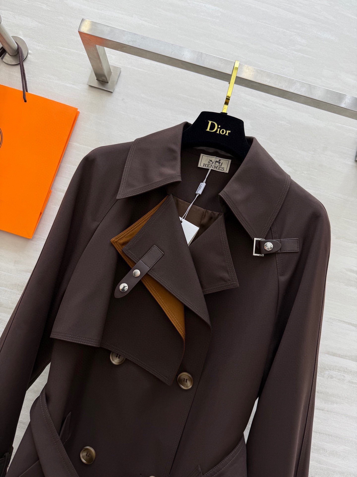 #Herme♡爆款撞色翻领长款风衣 高品质定制 现货首发size：S/M/L/XL（M码胸围：98，衣长