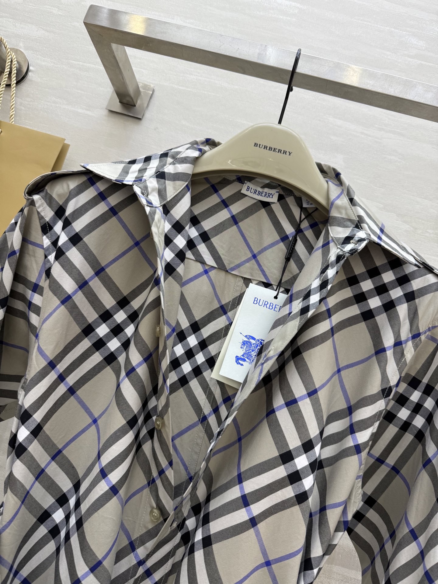 #Burberr♡春夏新款 风衣式连衣裙 英伦风 高品质 现货首发Uk：4/6/8/10/12（4码肩宽