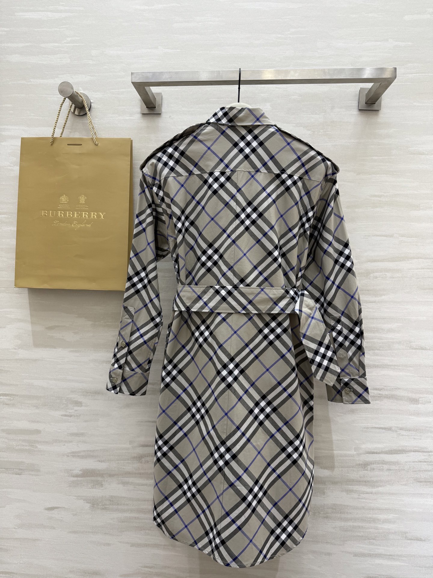 #Burberr♡春夏新款 风衣式连衣裙 英伦风 高品质 现货首发Uk：4/6/8/10/12（4码肩宽