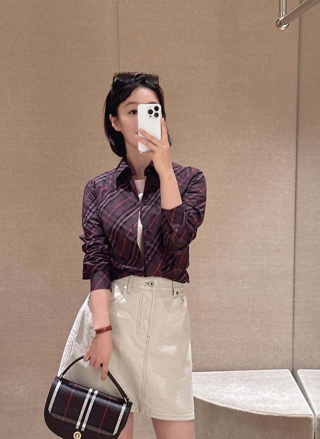 NO:720260,,,19860909,,,Women's clothing