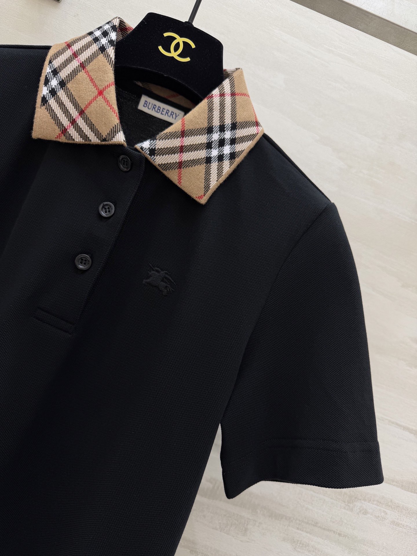 ▫️Burberr♡²⁶春夏新款▫️ 春天的第一件Polo衫，被问爆了！▫️ 三色可选，承包你整个春天的