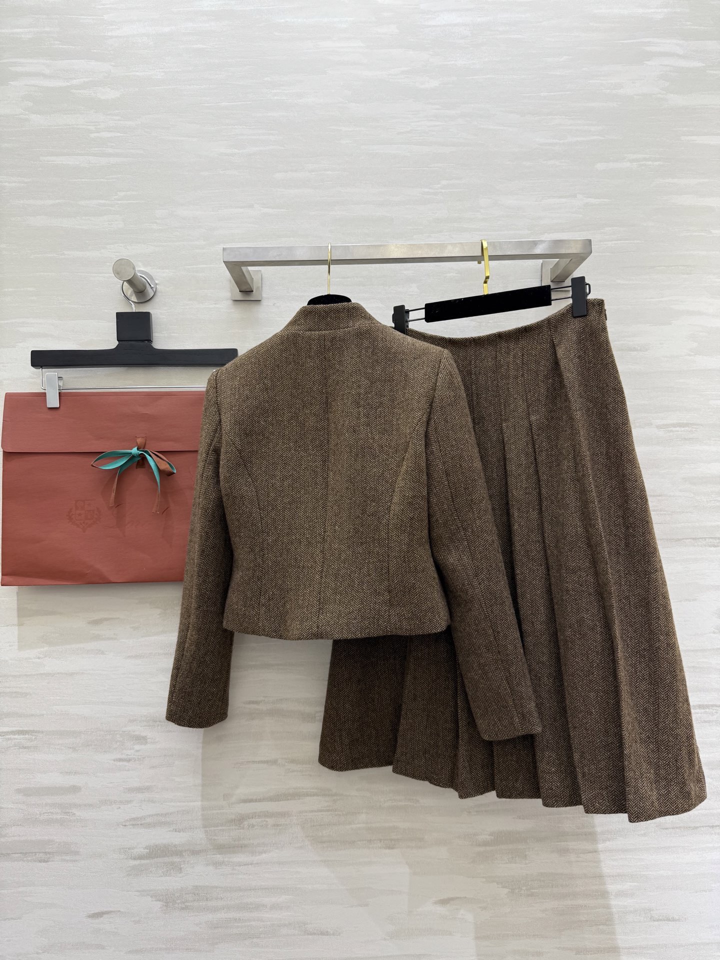 #Loro Pian♡²⁶新款 老钱风人字纹套装 高品质定制 现货首发size：S/M/L（s码胸围：8