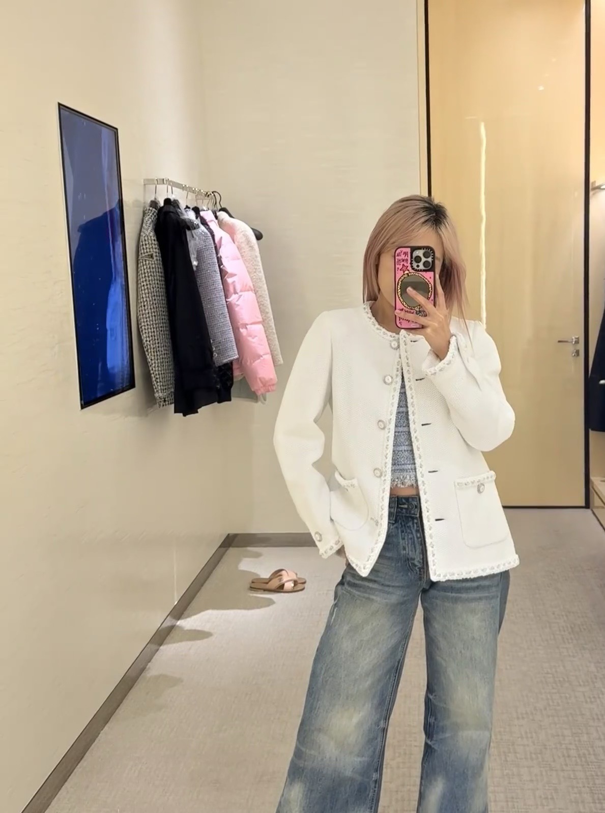 NO:737963,,,19860909,,,Women's clothing