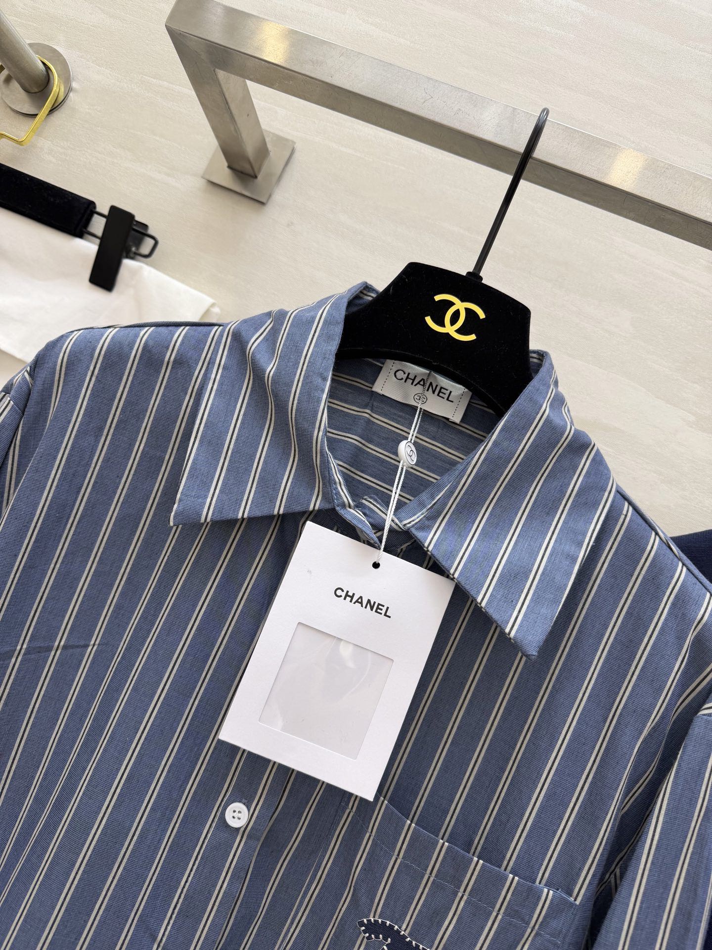 #Chane♡²⁶新款 oversize蓝条纹衬衫+针织小披肩 慵懒又有层次感 高品质定制 现货首发si