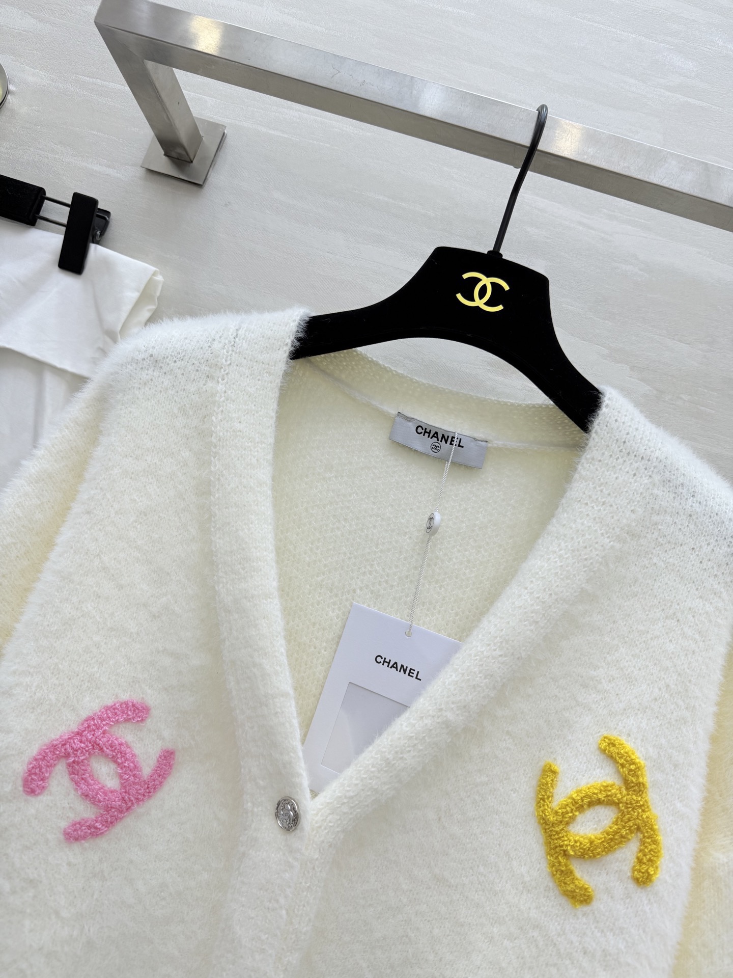 #Chane♡新款 环保水貂绒开衫外套 彩色logo点缀俏皮可爱 高品质定制 现货首发size：36/3