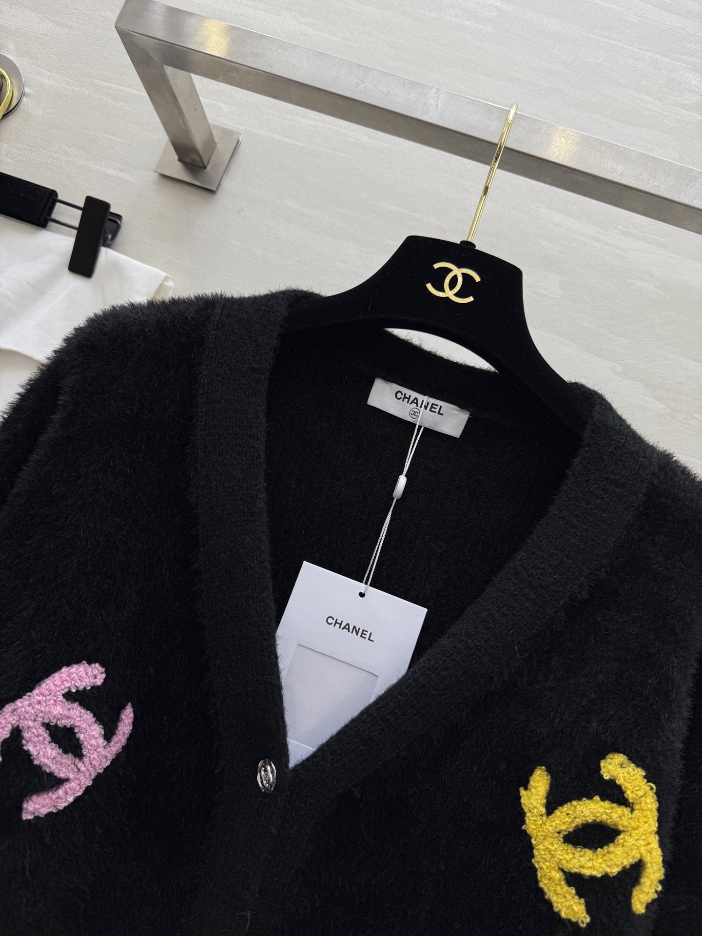 #Chane♡新款 环保水貂绒开衫外套 彩色logo点缀俏皮可爱 高品质定制 现货首发size：36/3