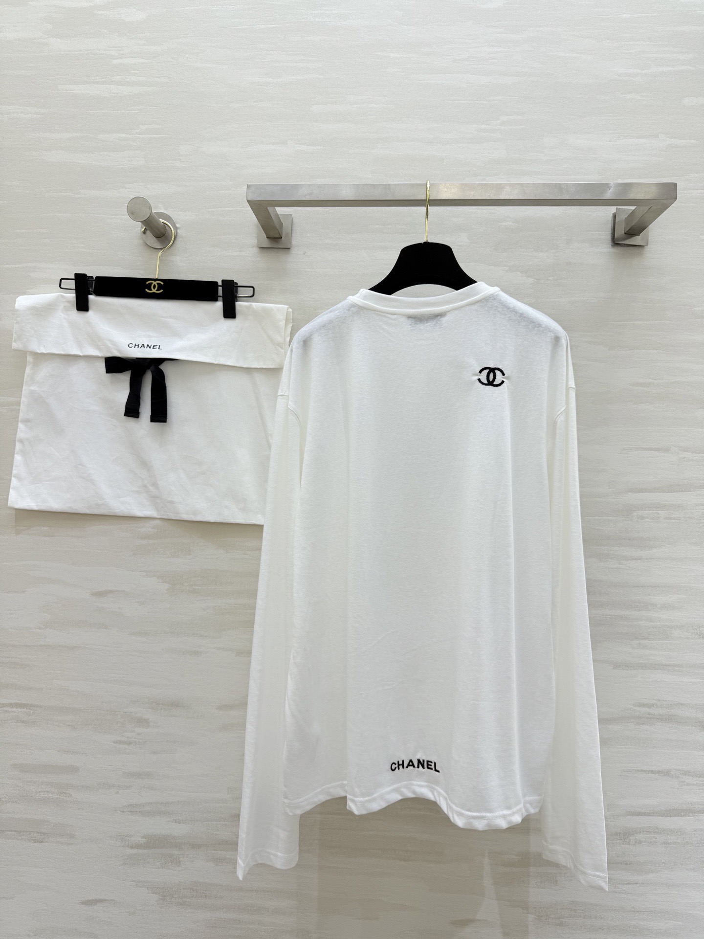 #Chane♡²⁶新款 小香刺绣🪡长袖上衣 高品质定制 现货首发size：S/M/L（M码肩宽：53，胸