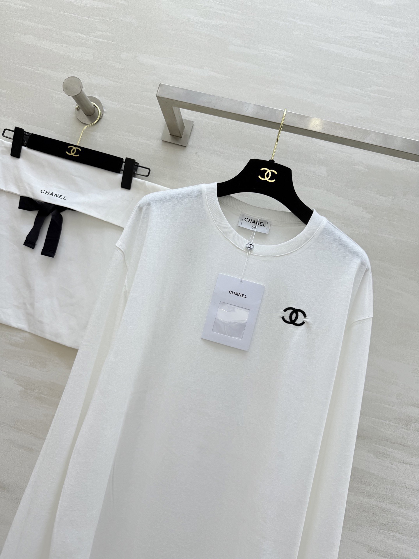 #Chane♡²⁶新款 小香刺绣🪡长袖上衣 高品质定制 现货首发size：S/M/L（M码肩宽：53，胸